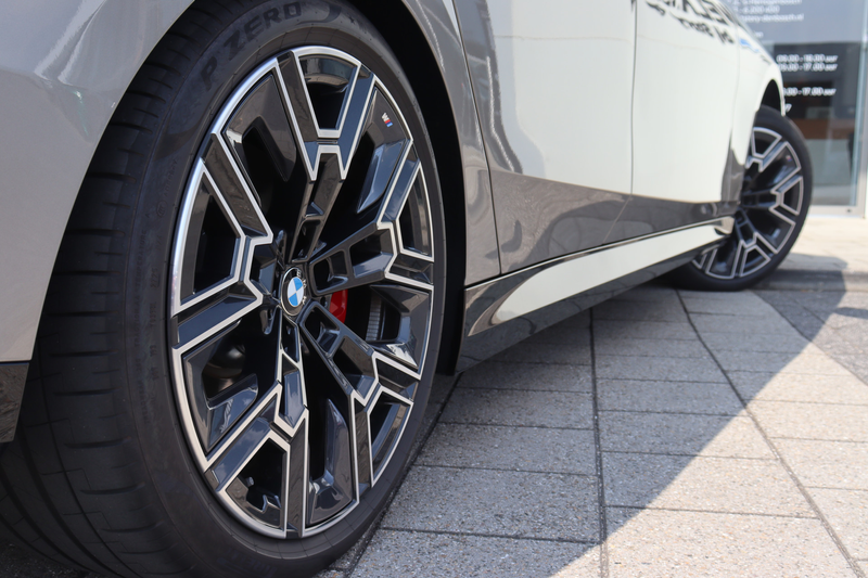BMW 520 5 Serie 520i M Sport Automaat / Panoramadak / Trek — photo 12