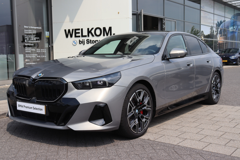 BMW 520 5 Serie 520i M Sport Automaat / Panoramadak / Trek — photo 6