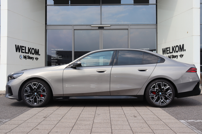 BMW 520 5 Serie 520i M Sport Automaat / Panoramadak / Trek — photo 5