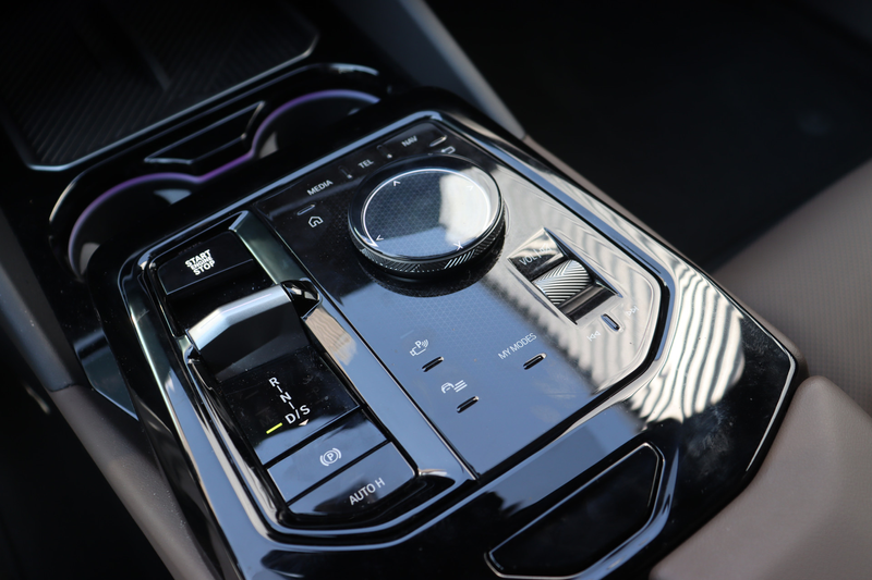 BMW 520 5 Serie 520i M Sport Automaat / Panoramadak / Trek — photo 14