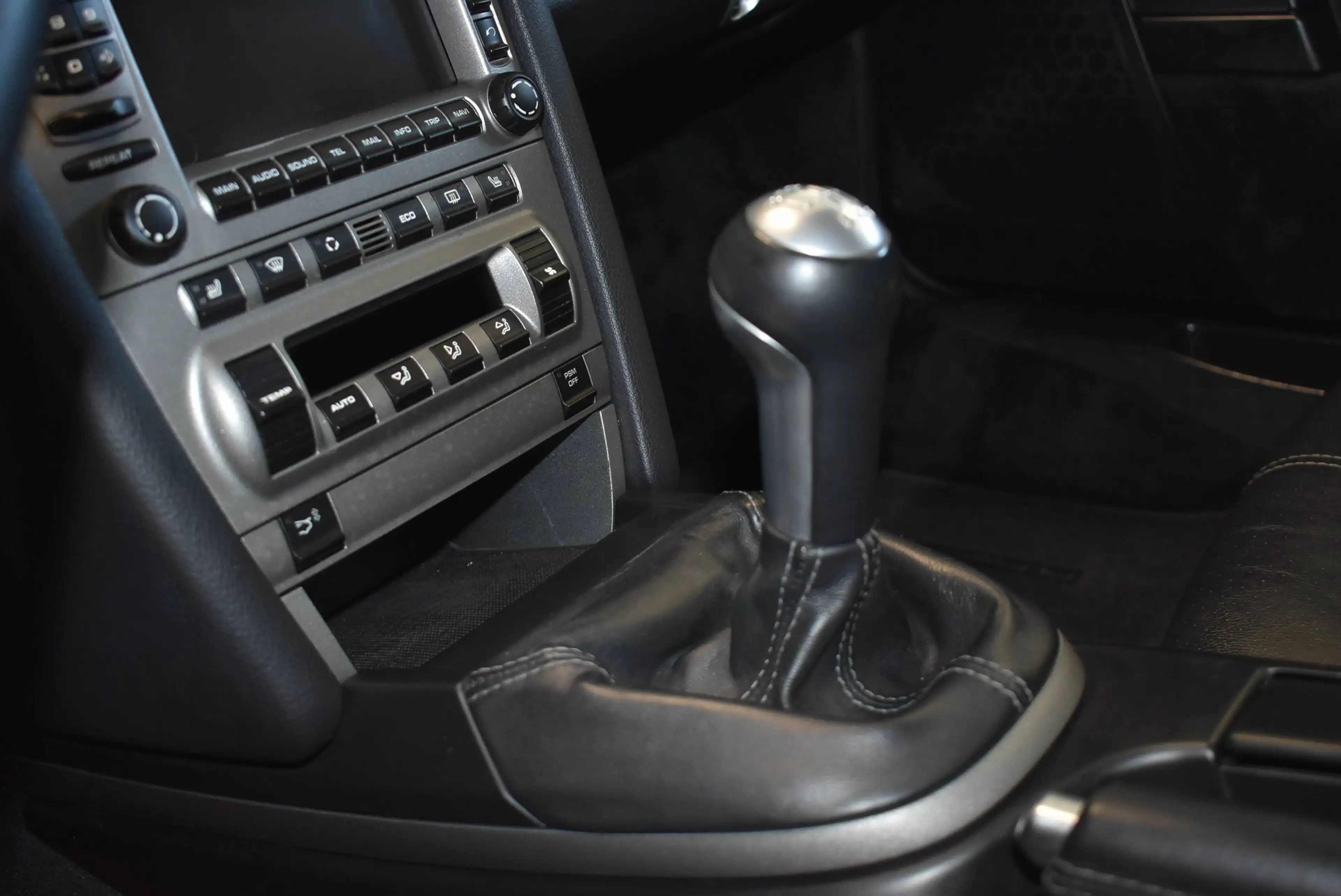 Porsche 997 Carrera Coupe //Schalter//Ö-Ausl. //2. Besitz — photo 21