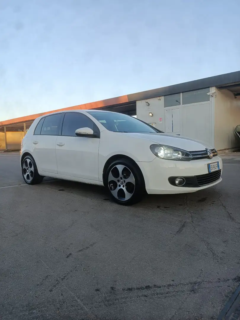 Volkswagen Golf 5p 1.6 Highline bi-fuel Bianco - 2