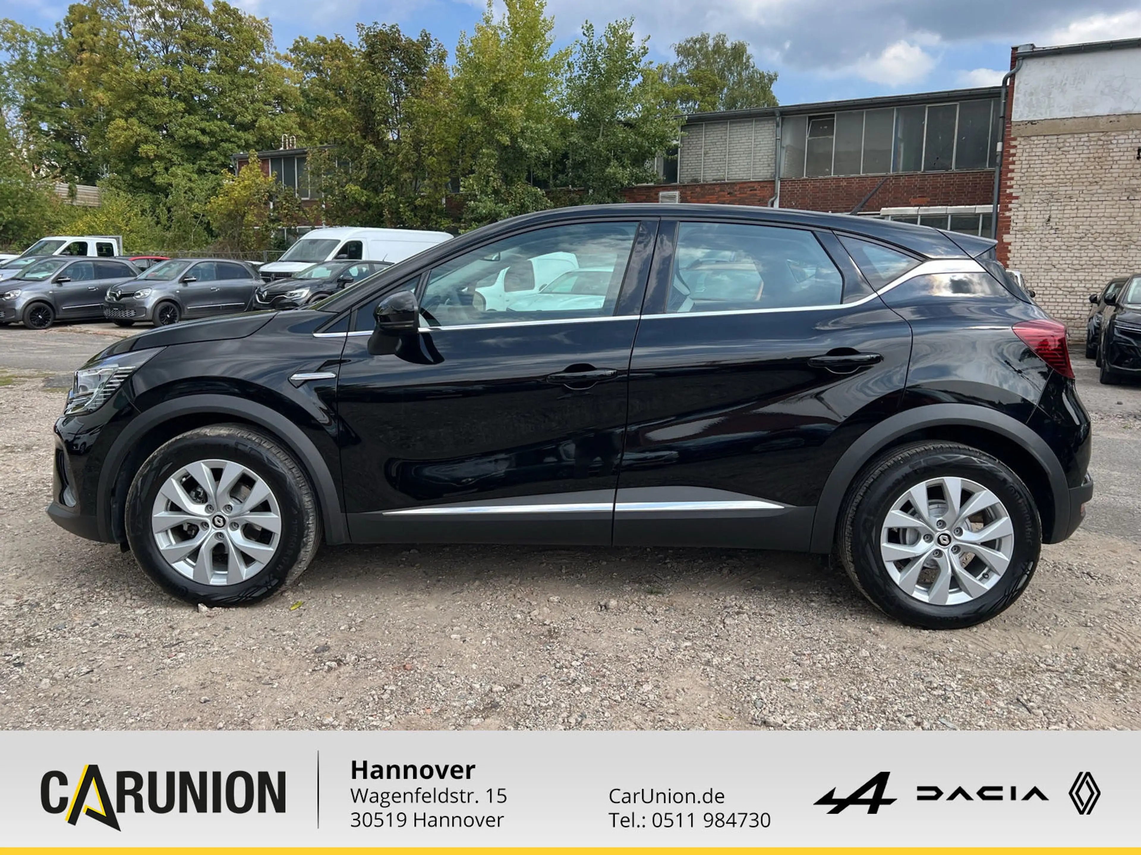 Renault Captur INTENS TCe 140 EDC — photo 11