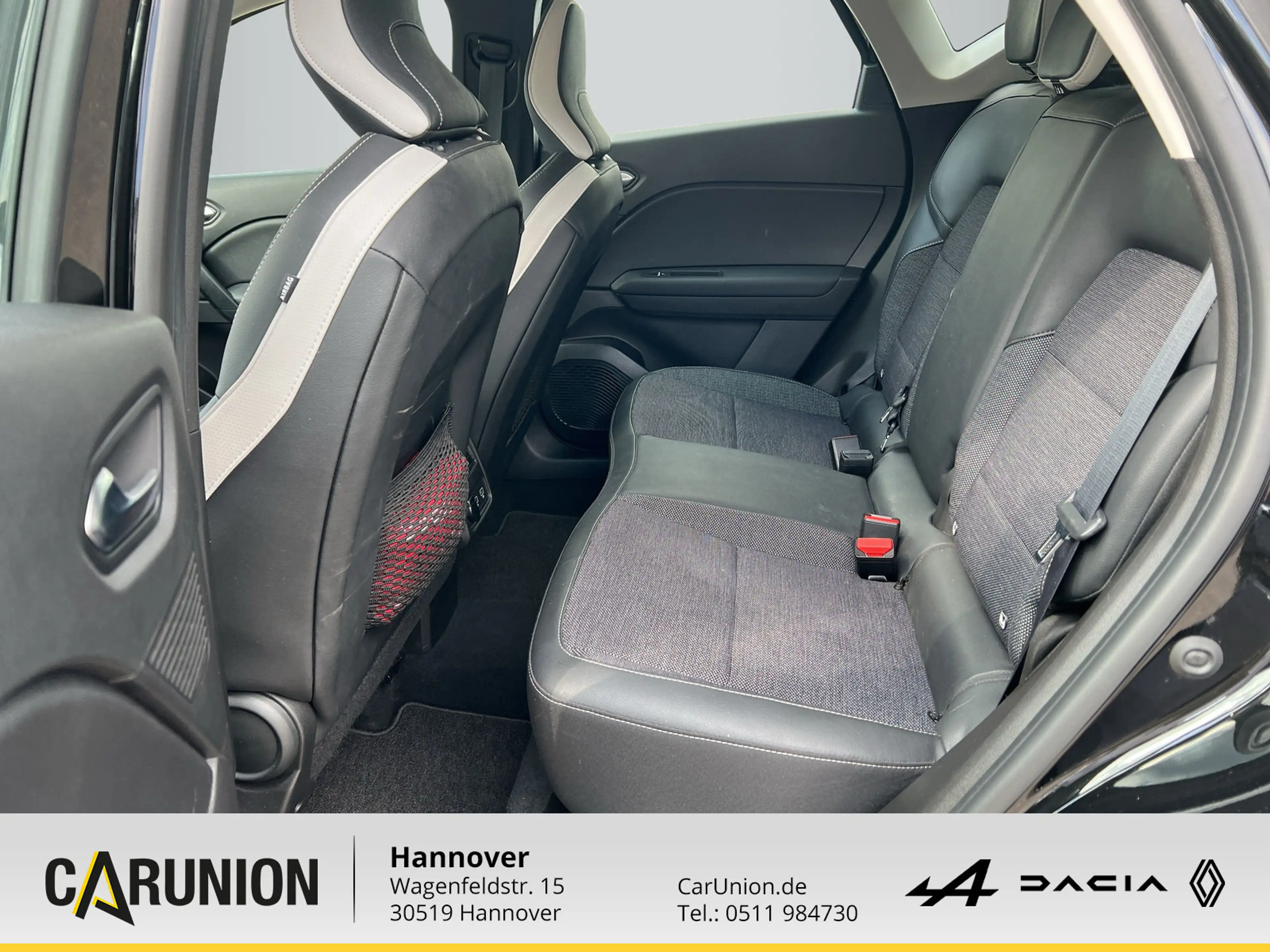Renault Captur INTENS TCe 140 EDC — photo 8