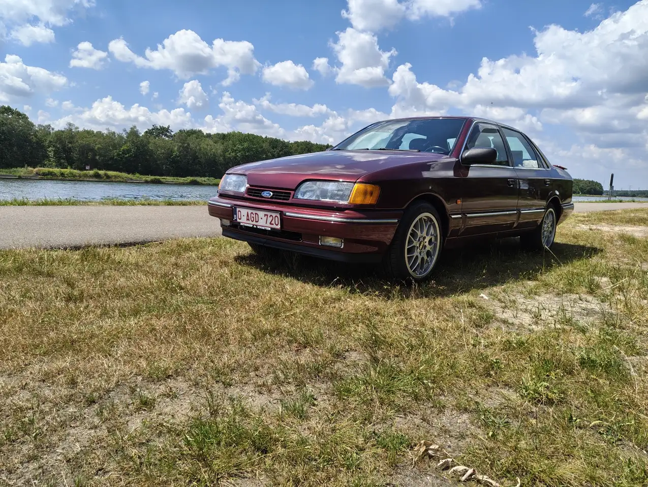 Ford Scorpio Ghia, foto 2