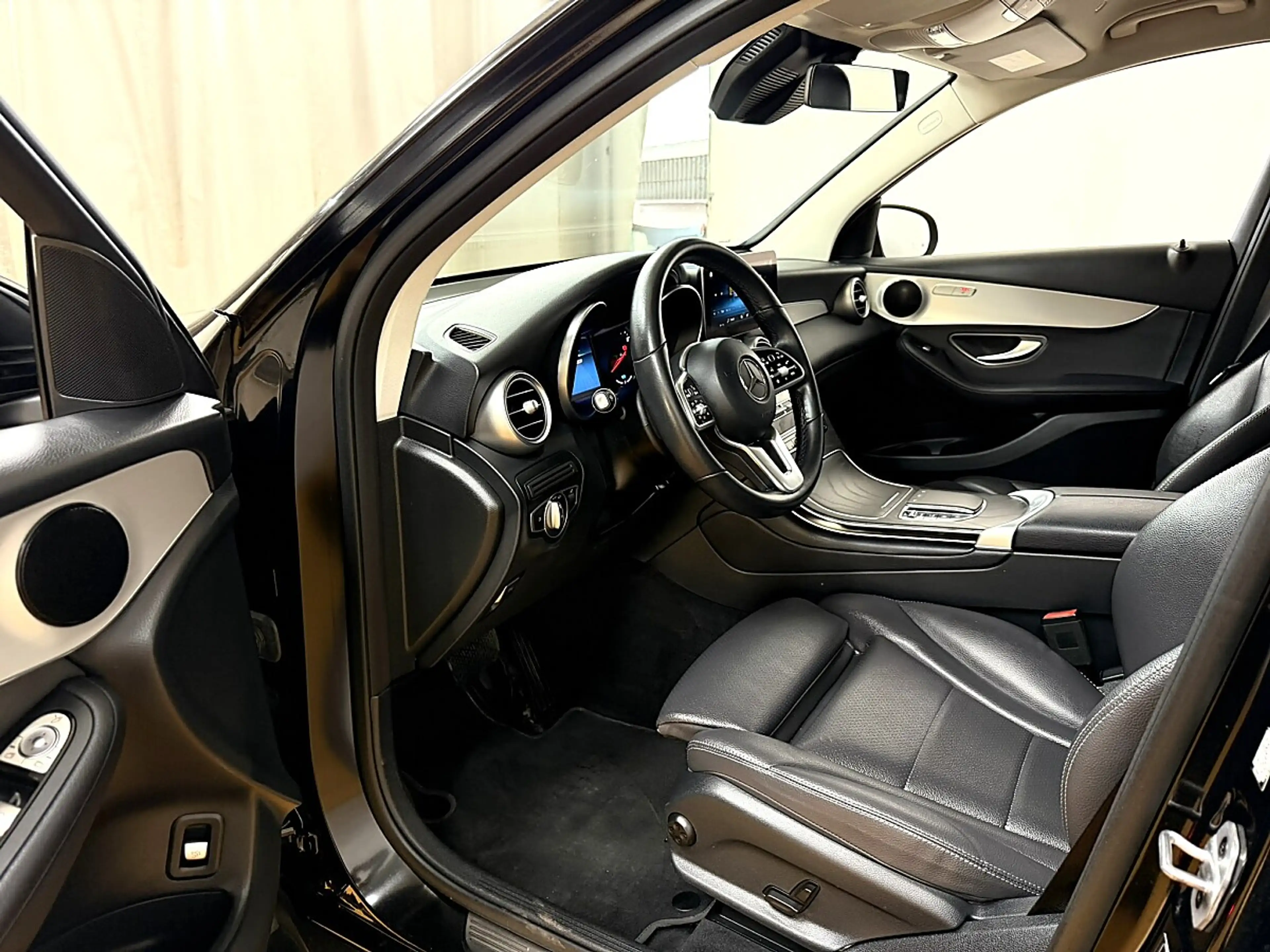 Mercedes-Benz GLC 200 4Matic_AHK_ — photo 8