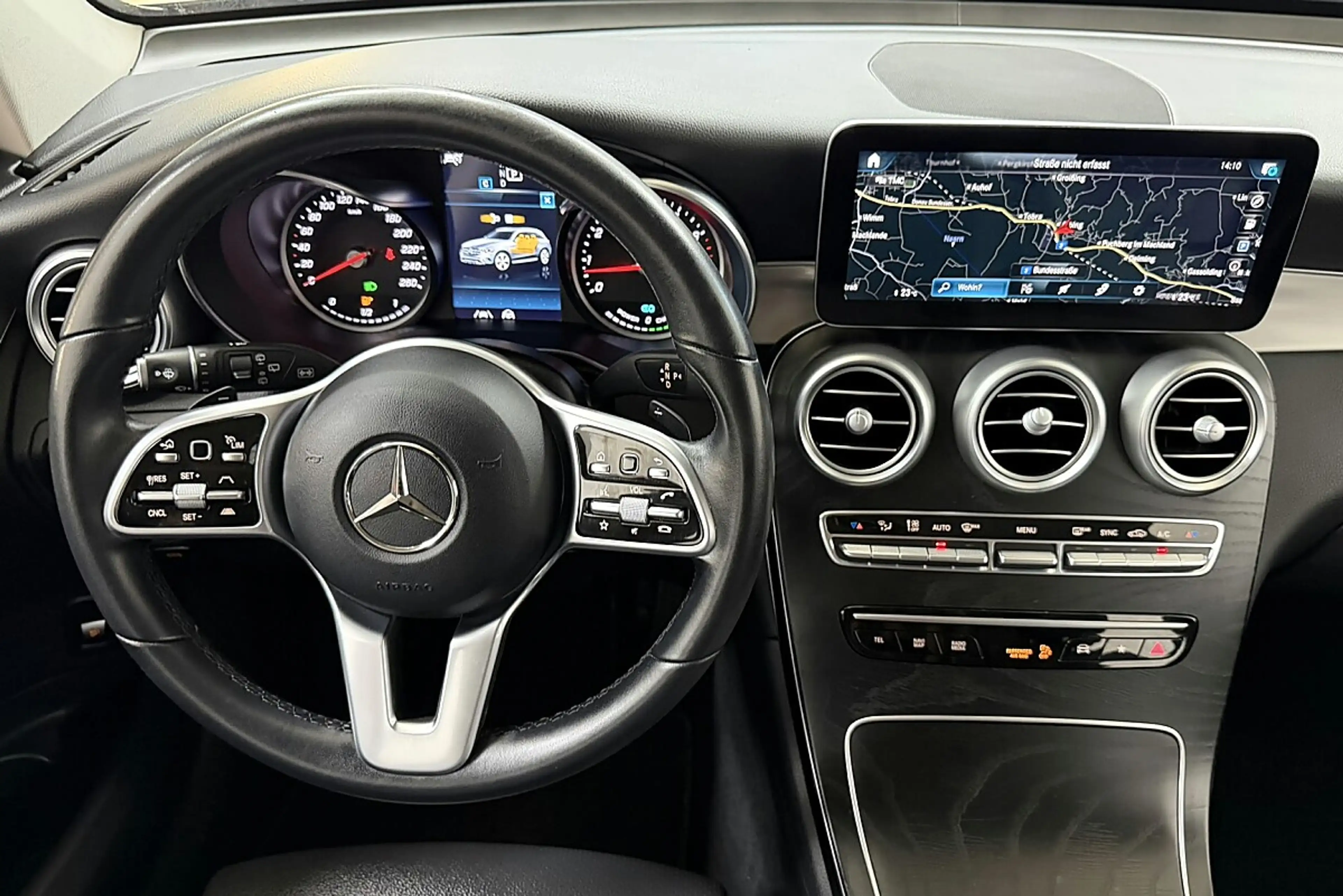 Mercedes-Benz GLC 200 4Matic_AHK_ — photo 16