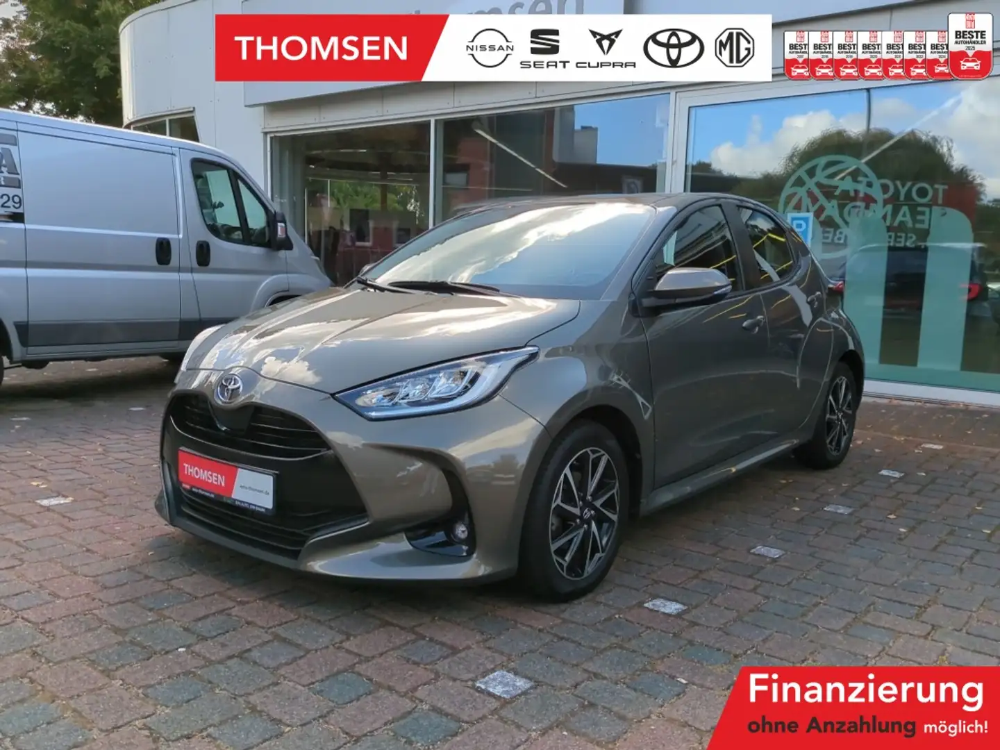 Toyota Yaris 1.5 D Team Deutschland Navi ACC LED SpurH Braun - 1