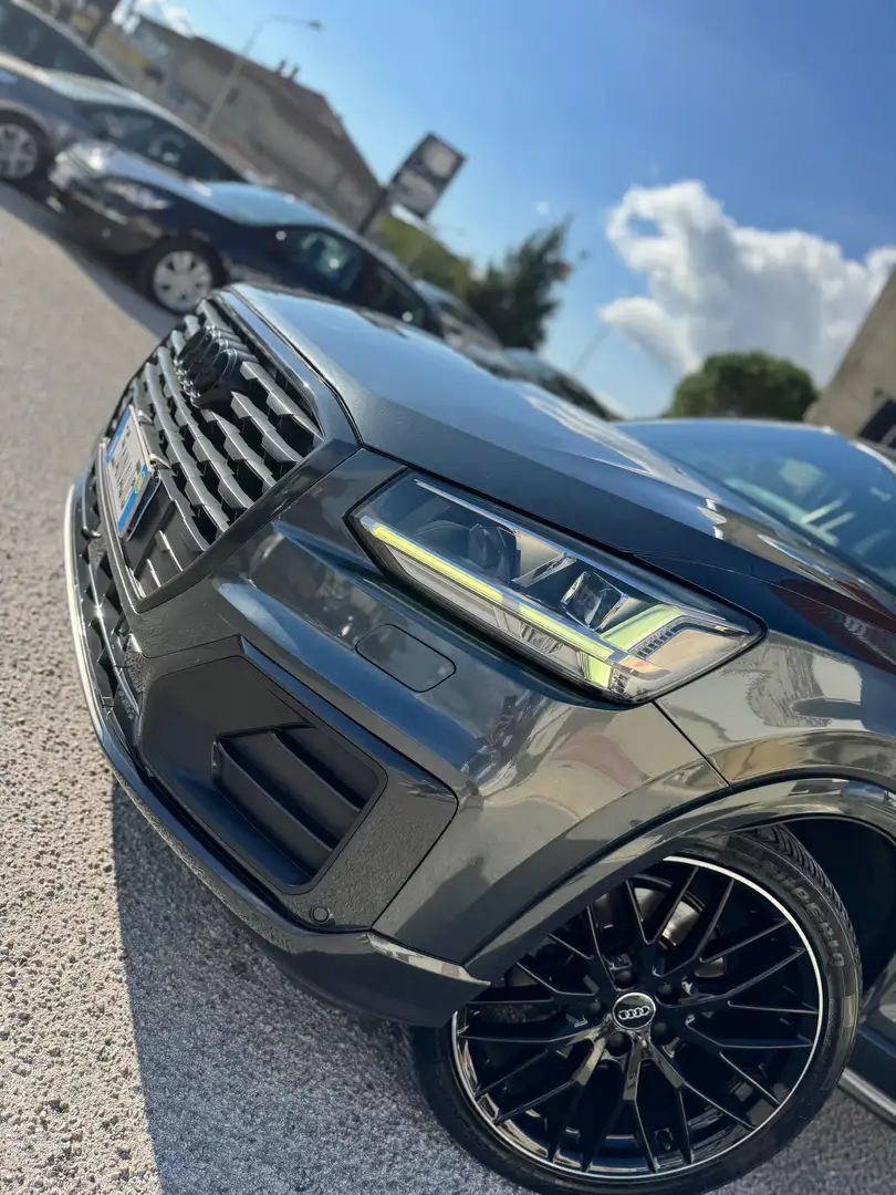 Audi Q2 Audi q2 1.6Tdi Stronic Sline Garanzia 24 mesi Grijs - 2