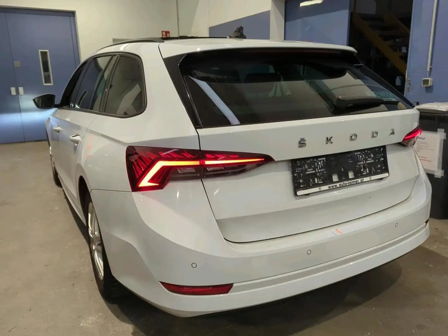 Skoda Octavia Kombi 2,0TDI DSG Ambition * Ambiente-groß, ACC* Weiß - 2