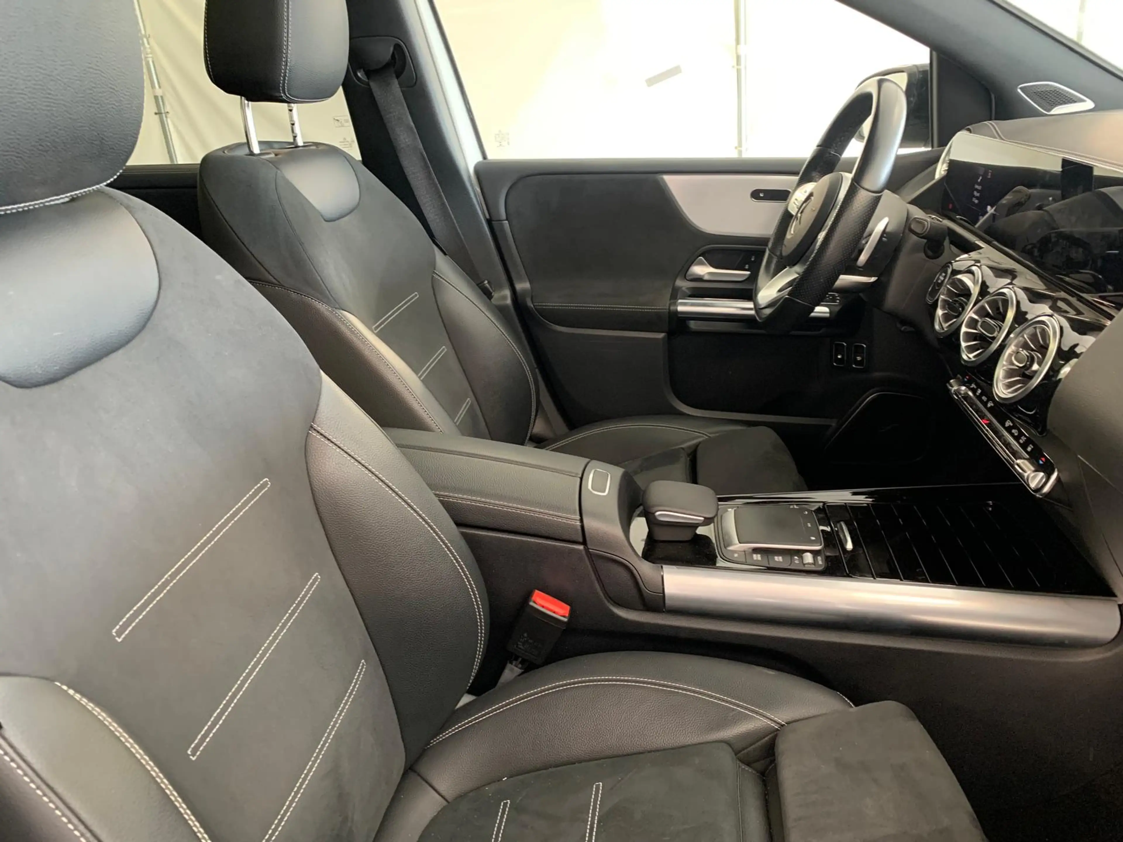 Mercedes-Benz B 250 e AMG DISTRONIC | 360° | MULTIBEAM | WIDE — photo 3