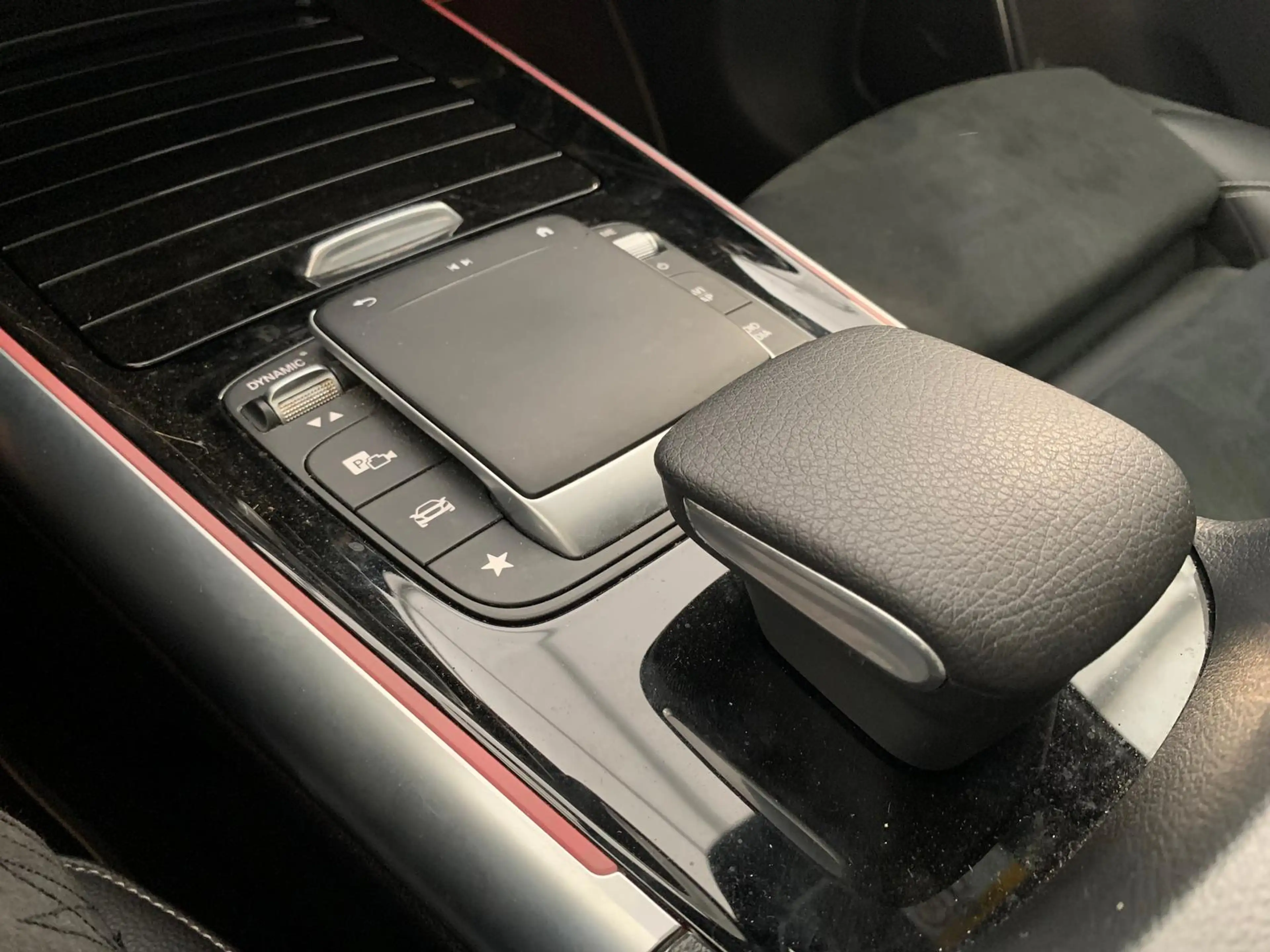 Mercedes-Benz B 250 e AMG DISTRONIC | 360° | MULTIBEAM | WIDE — photo 12