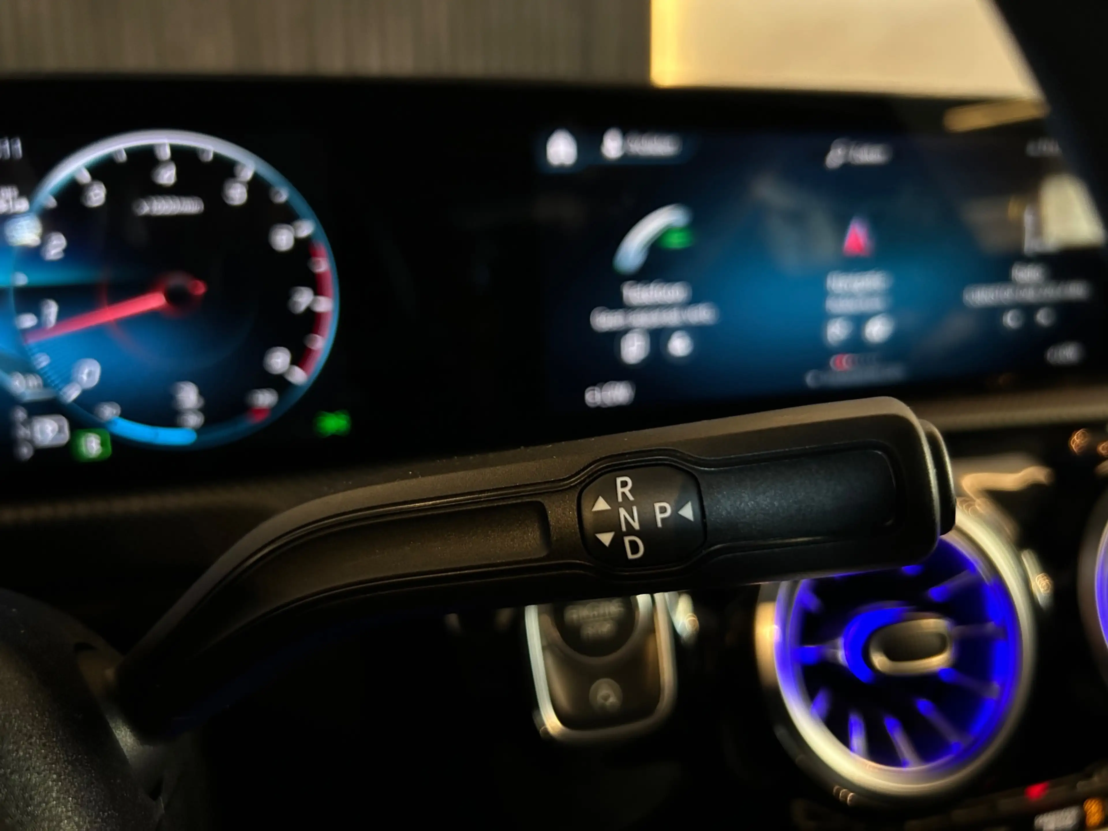 Mercedes-Benz CLA 180 AMG Line|PANO|CRUISE|AMBIENT|PARK SENS & CAM|STOEL — photo 8