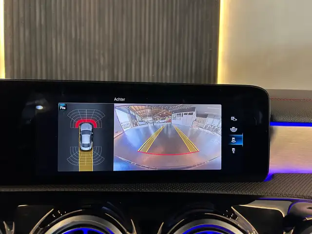 Mercedes-Benz Cla view 22
