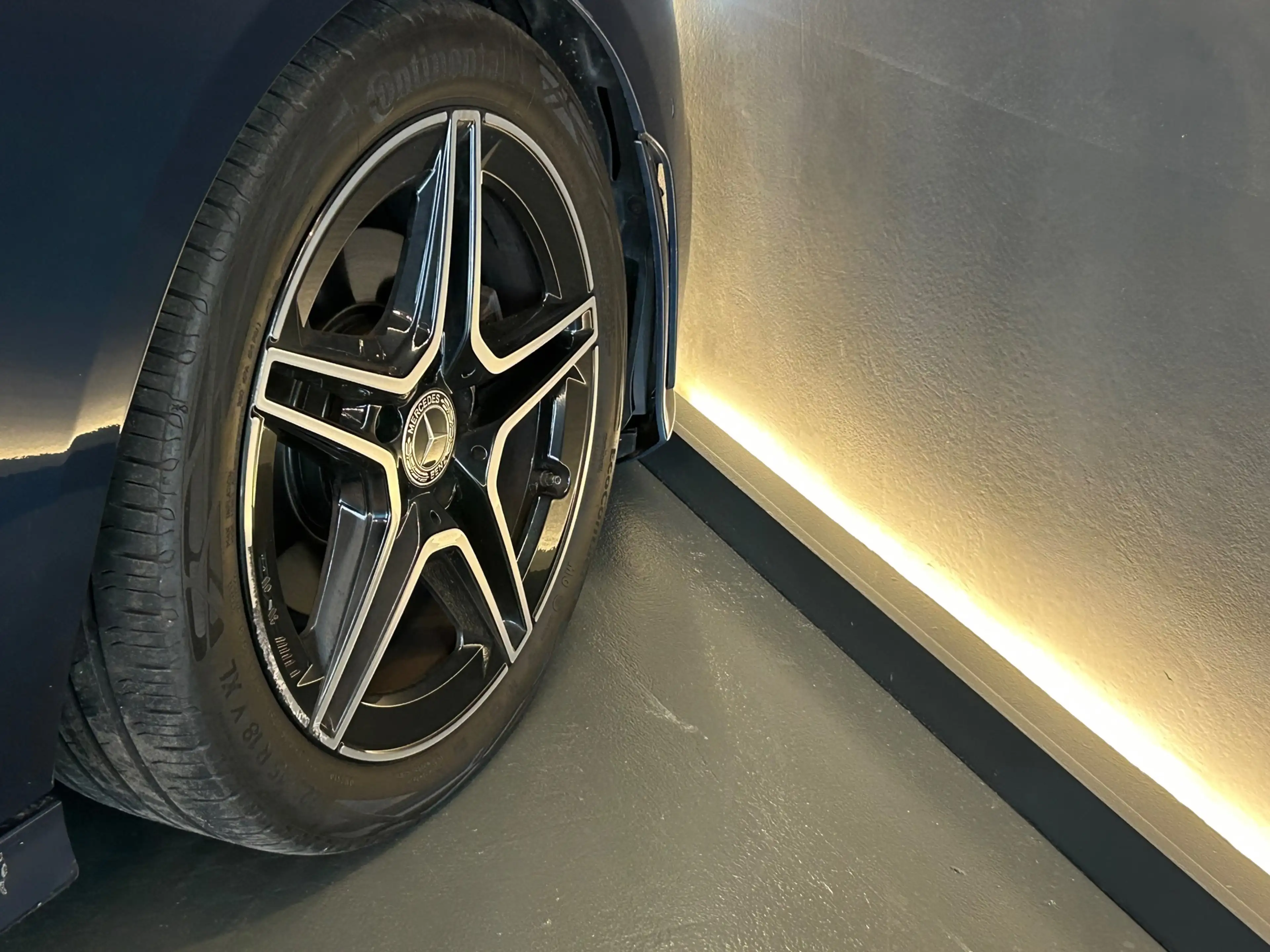 Mercedes-Benz CLA 180 AMG Line|PANO|CRUISE|AMBIENT|PARK SENS & CAM|STOEL — photo 23