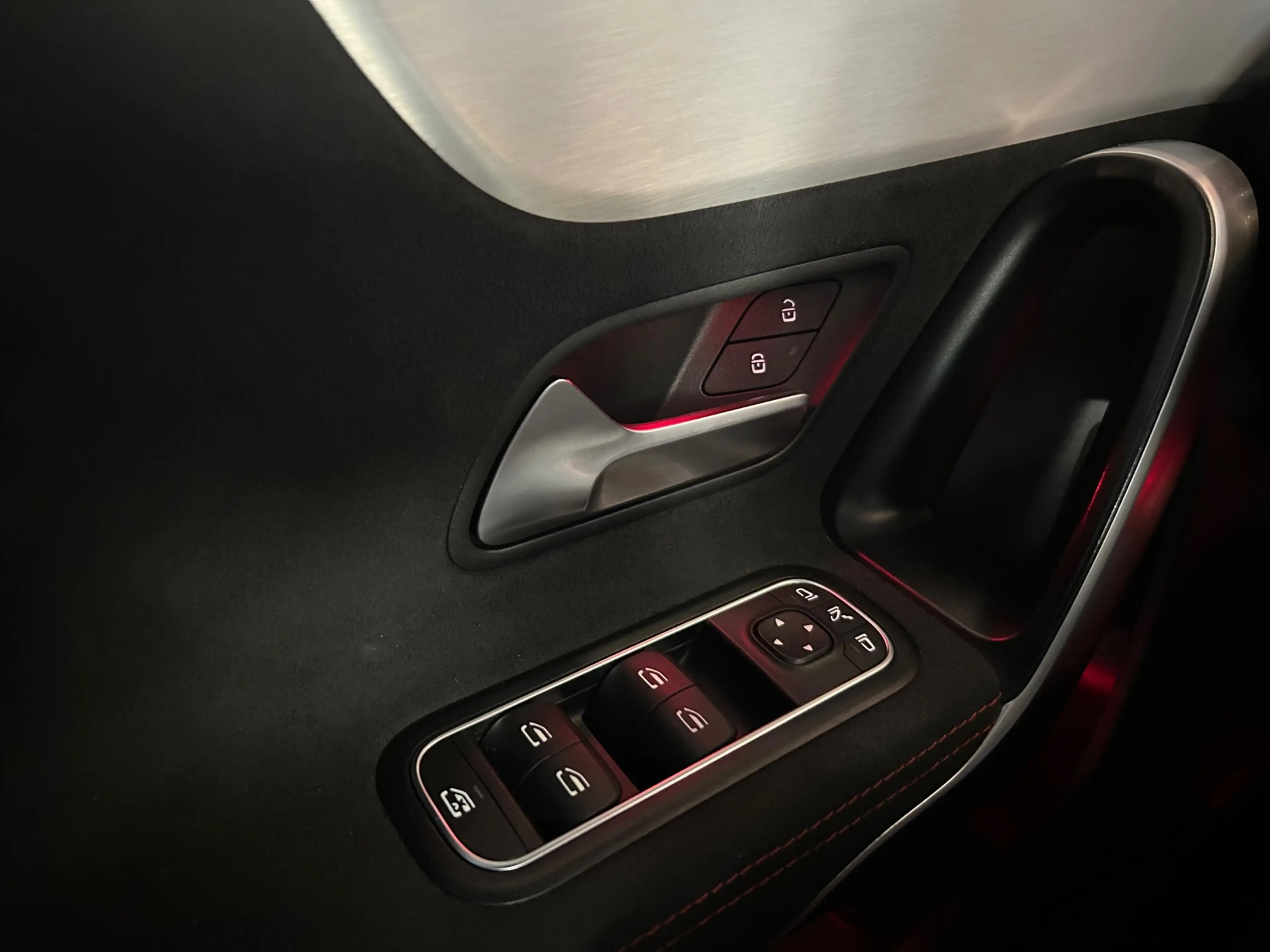 Mercedes-Benz CLA 180 AMG Line|PANO|CRUISE|AMBIENT|PARK SENS & CAM|STOEL — photo 37