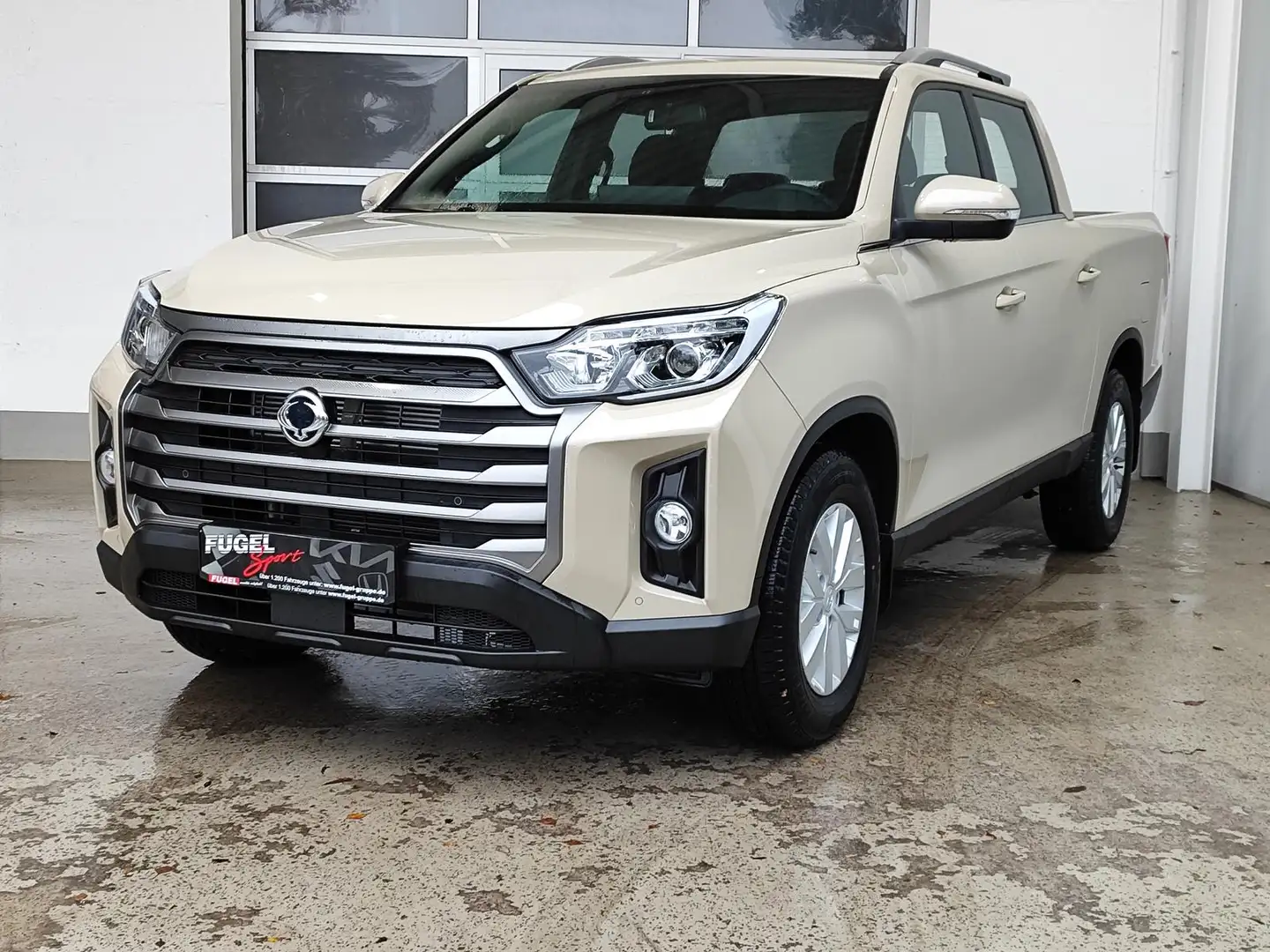 SsangYong Musso Grand 2.2 D Quartz 4WD Navi|Lenkradh.|RFK Beige - 2