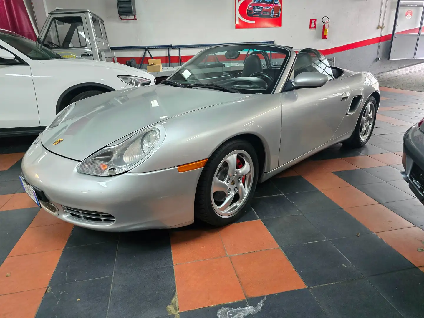 Porsche Boxster 3.2 S TIPTRONIK 252CV BOOK/CRS/LITRONIK Zilver - 1
