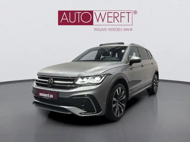 Volkswagen Tiguan Allspace 2.0 TSI 4M DSG 3x R LINE 7 SITZER MATRIX PANO AHK