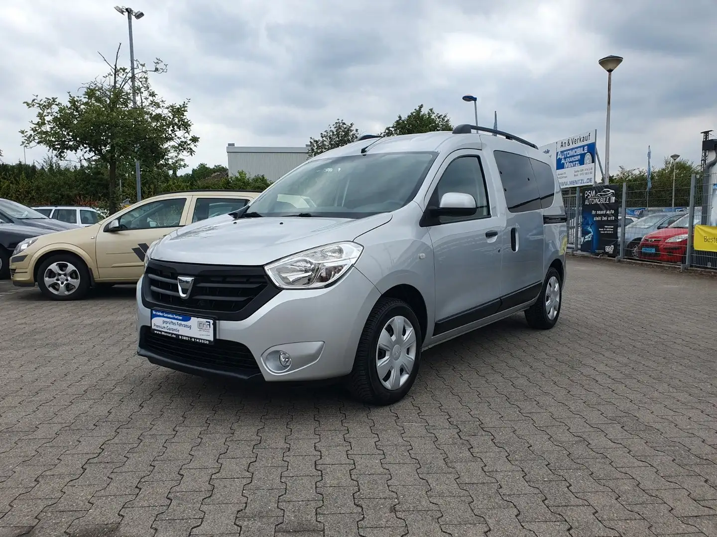 Dacia Dokker TCe 115 Lauréate GARANTIE KLIMAANLAGE AHK Silber - 1