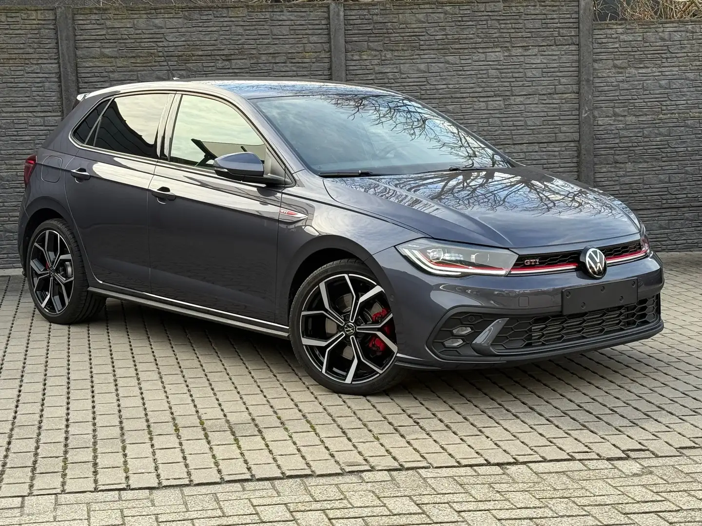 Volkswagen Polo GTI 2.0 TSI DSG GTI 207PK "CAMERA/ACC/ALU 18/BLIS" Gris - 2