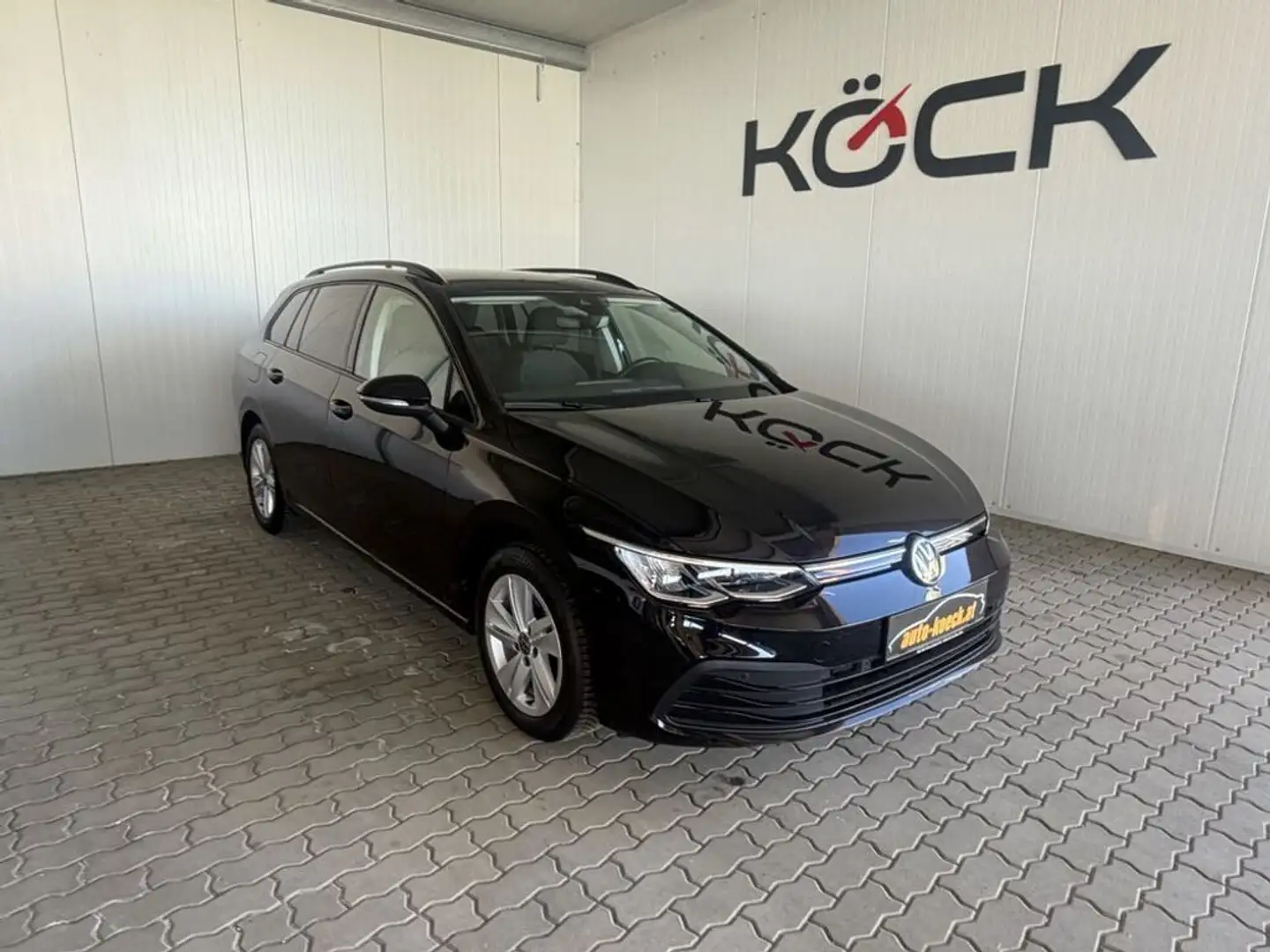 Volkswagen Golf Life Schwarz - 1