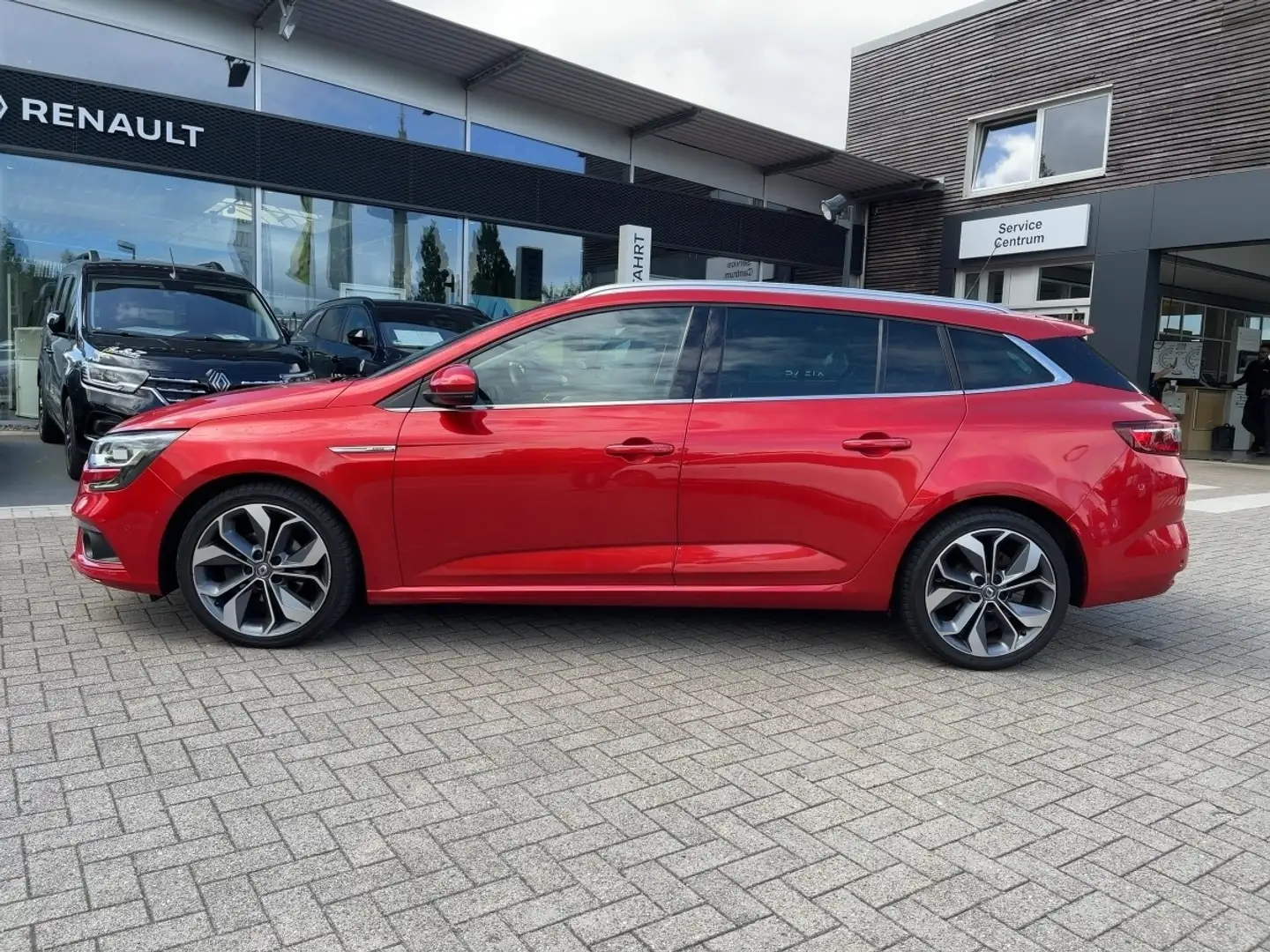 Renault Megane Grandtour BOSE-Edition Leder Navi Panorama Red - 2