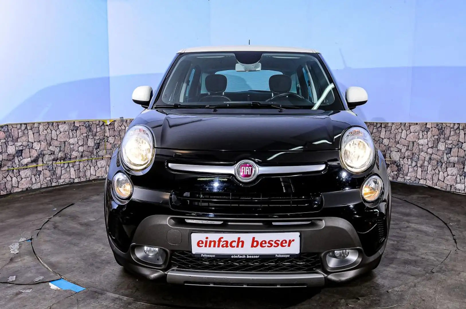 Fiat 500 500L 1.4 16V Trekking Schwarz - 2