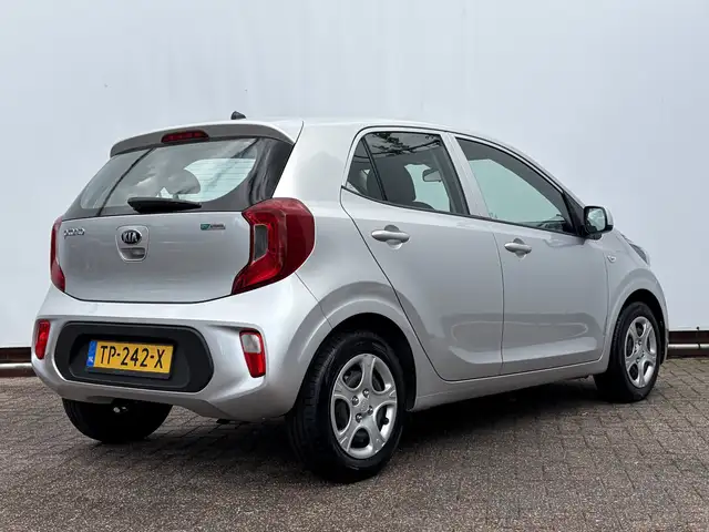 Kia Picanto view 2