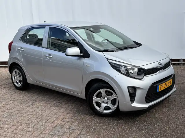 Kia Picanto view 9