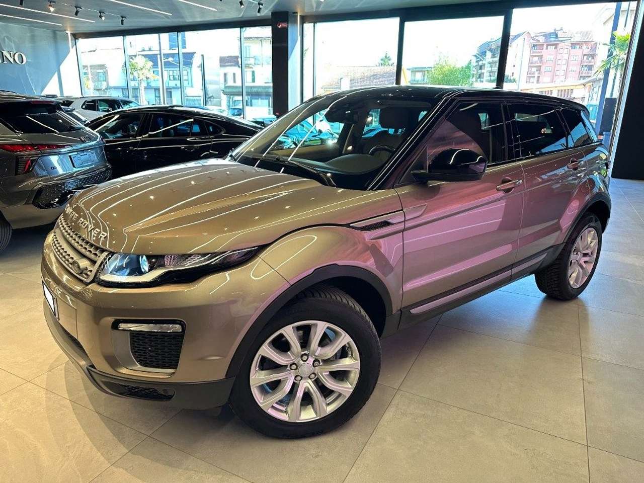 Land Rover Range Rover Evoque 2.0 TD4 150 CV 5p. SE
