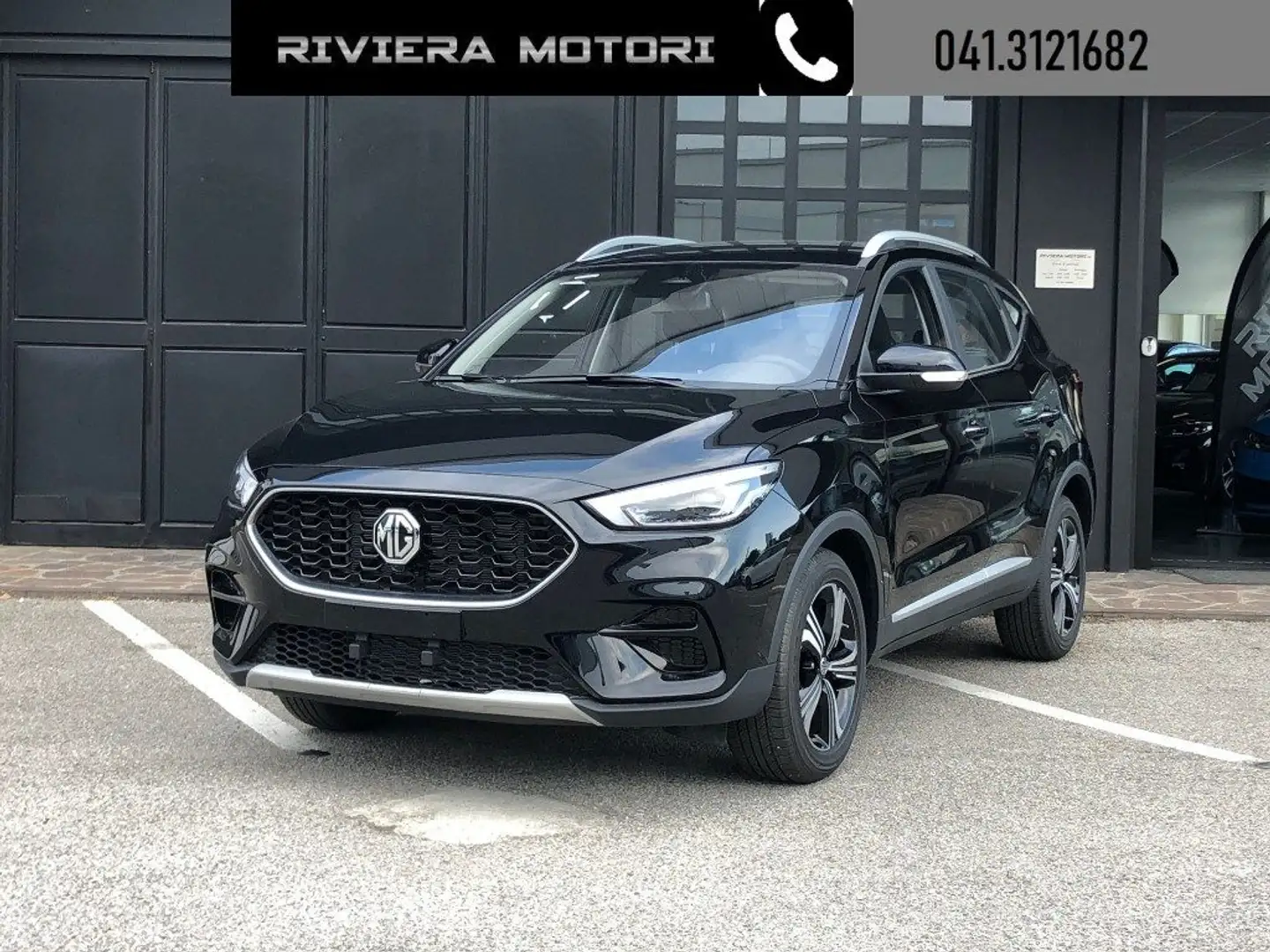 MG ZS Classic 1.5 VTi-tech Luxury Zwart - 1