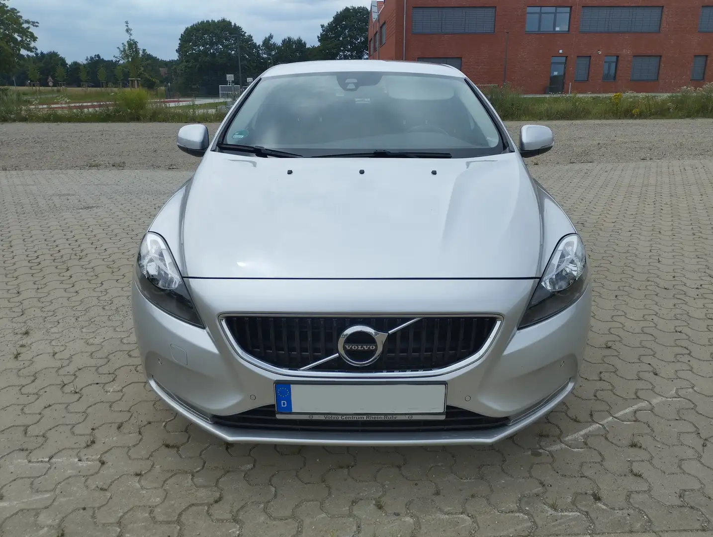 Volvo V40 V40 D2 Silber - 1