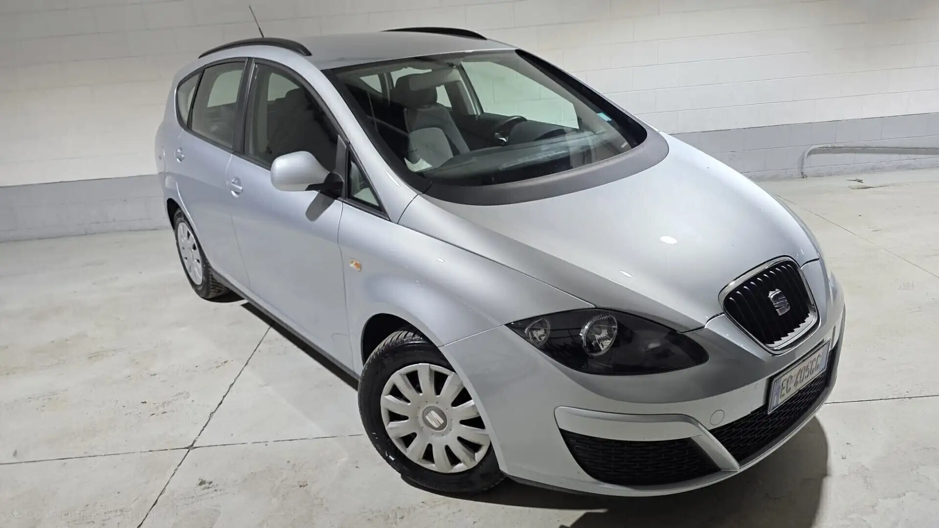 SEAT Altea Altea XL 1.6 GPL NEOPATENTATI Argento - 2