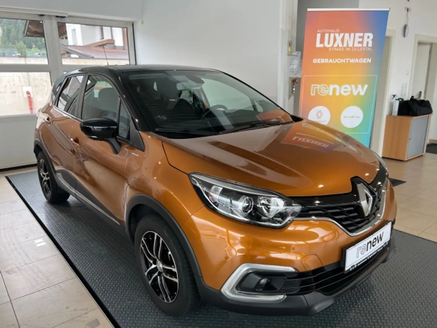 Renault Captur CapturLimitedTCE90 Oranje - 1