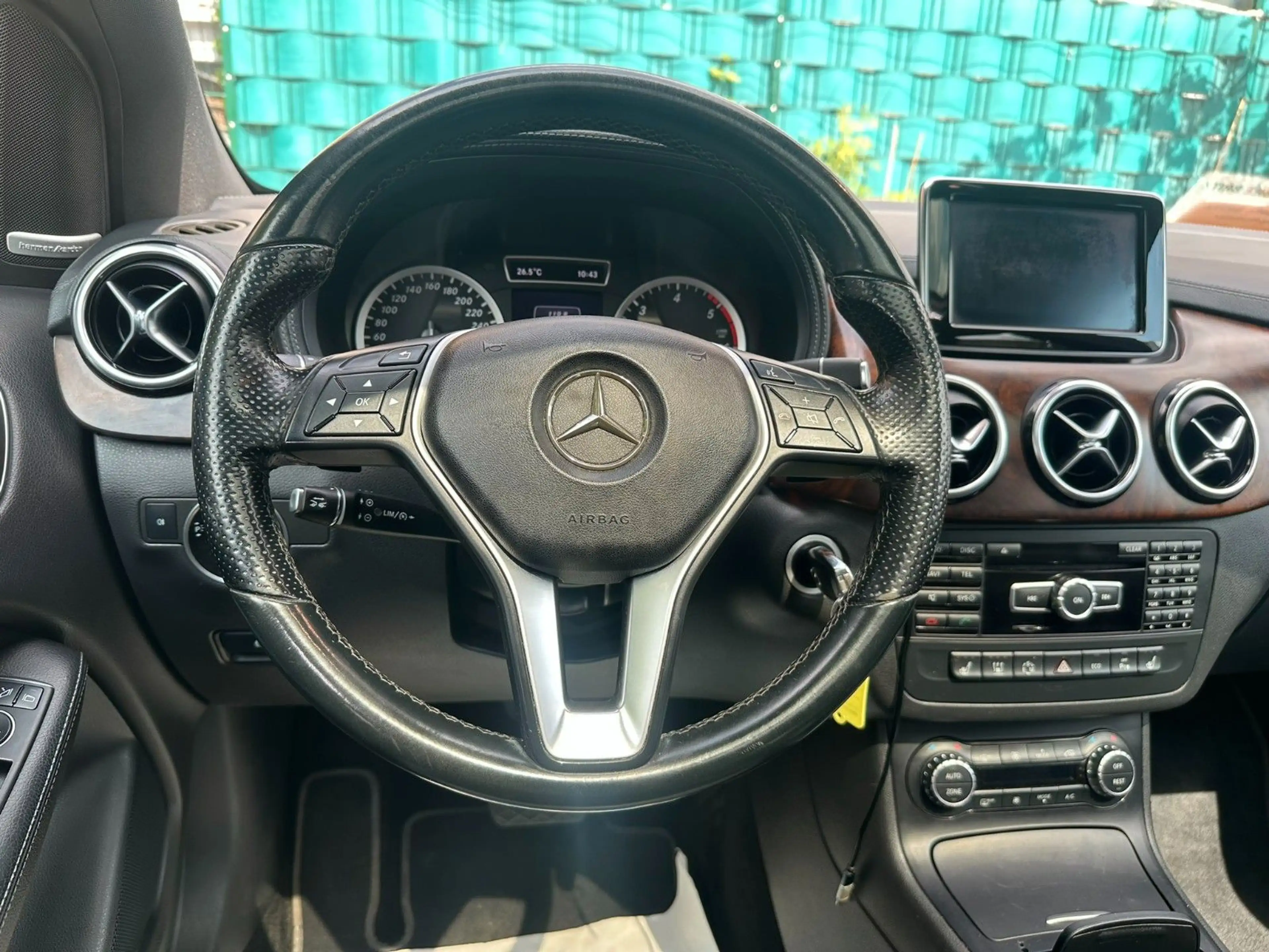 Mercedes-Benz B 200 CDI*Automatik*Leder*Navi*P-Dach*PDC*Euro5* — photo 12