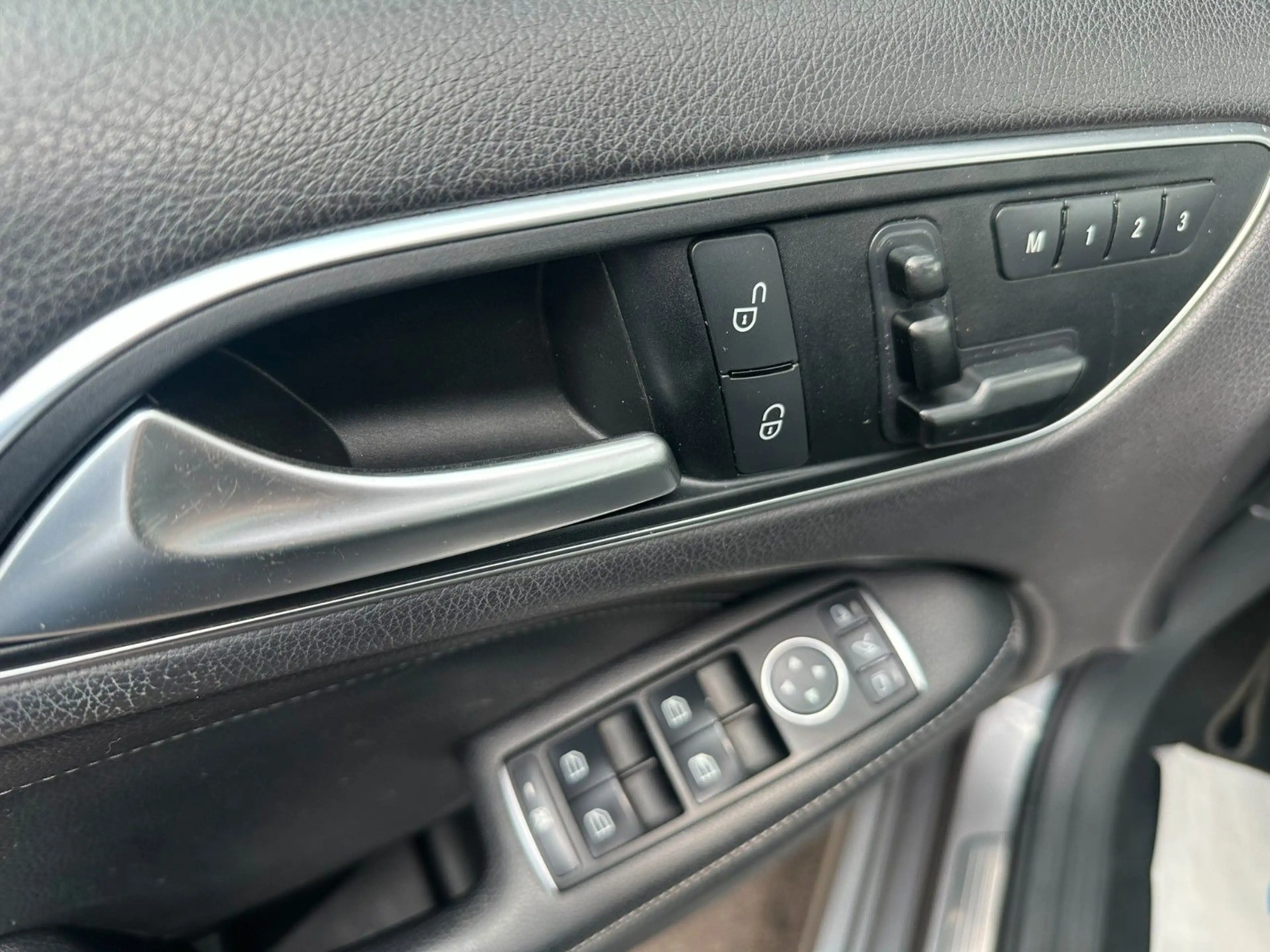 Mercedes-Benz B 200 CDI*Automatik*Leder*Navi*P-Dach*PDC*Euro5* — photo 10