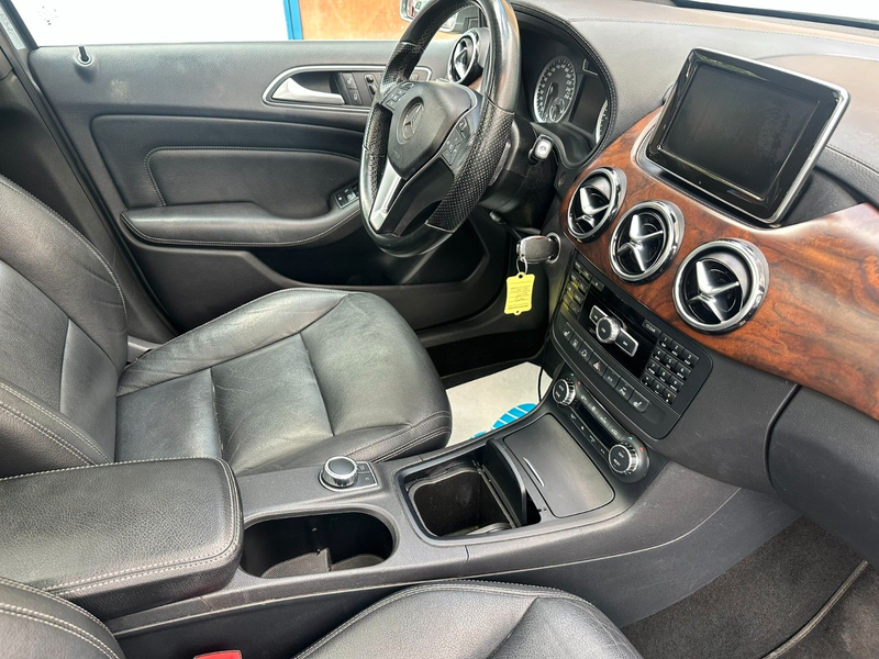 Mercedes-Benz B 200 CDI*Automatik*Leder*Navi*P-Dach*PDC*Euro5* — photo 7