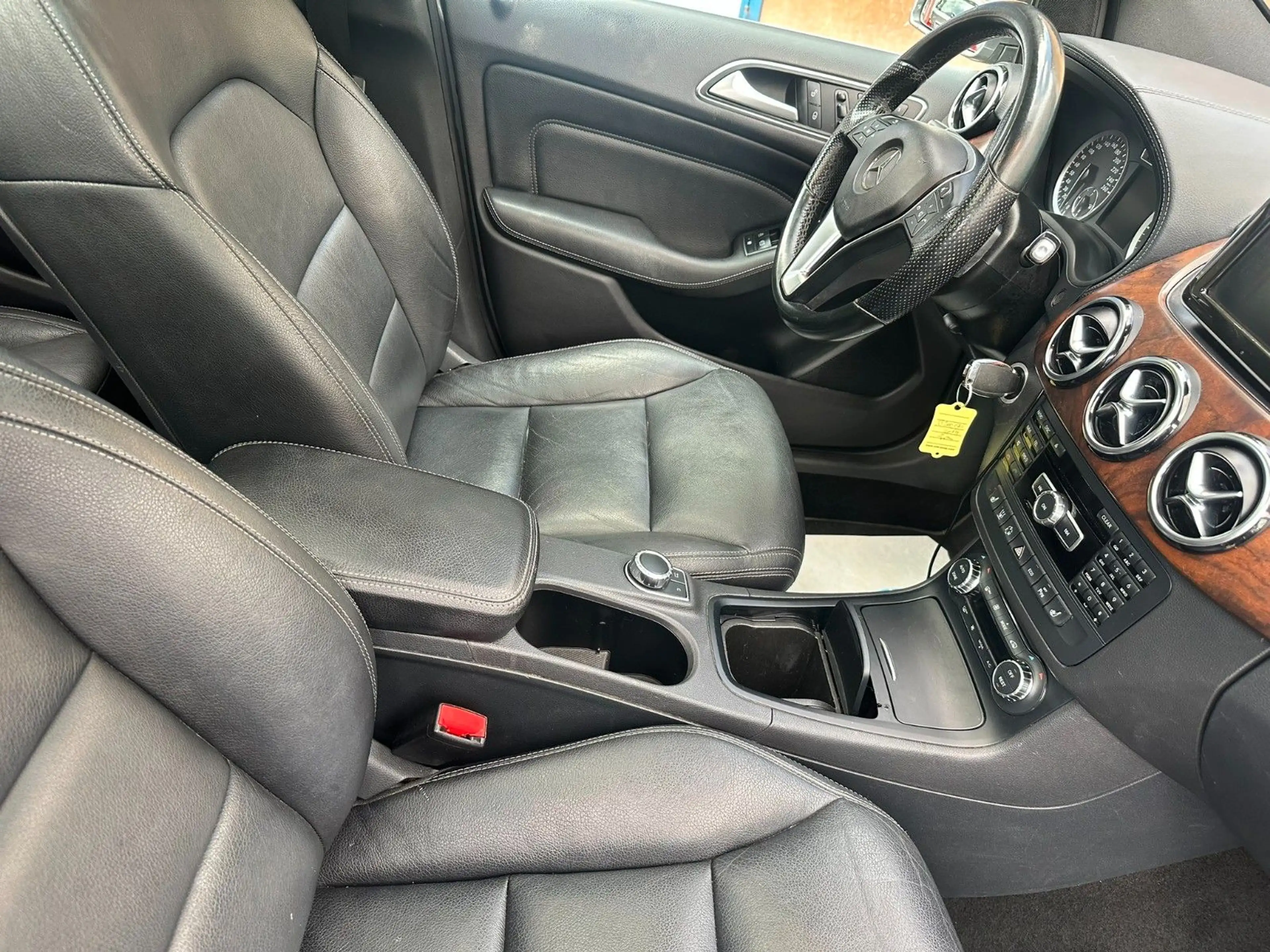 Mercedes-Benz B 200 CDI*Automatik*Leder*Navi*P-Dach*PDC*Euro5* — photo 8
