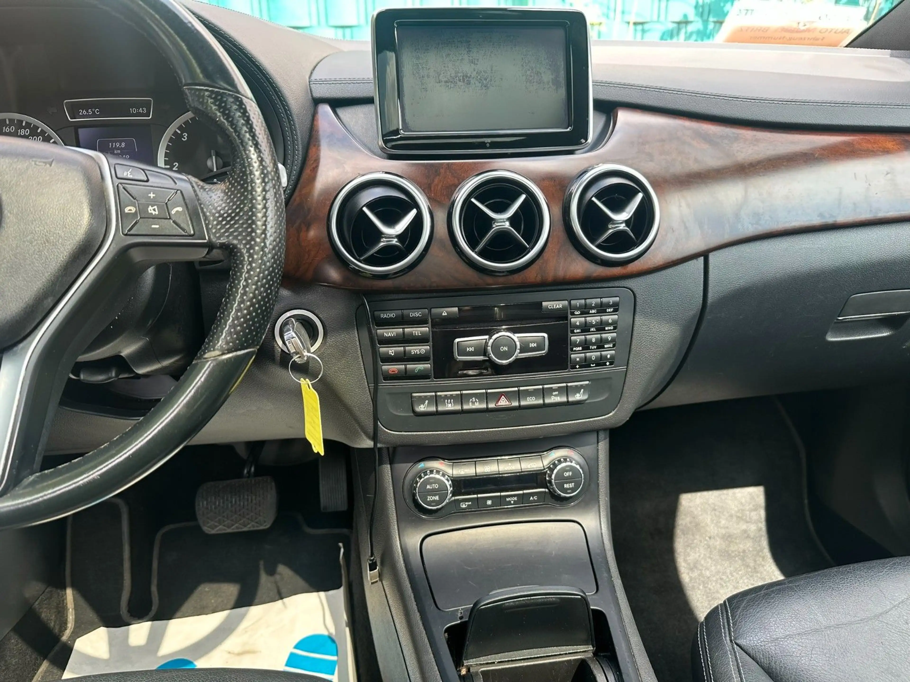 Mercedes-Benz B 200 CDI*Automatik*Leder*Navi*P-Dach*PDC*Euro5* — photo 13