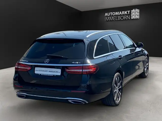 Mercedes-Benz E-Class view 7