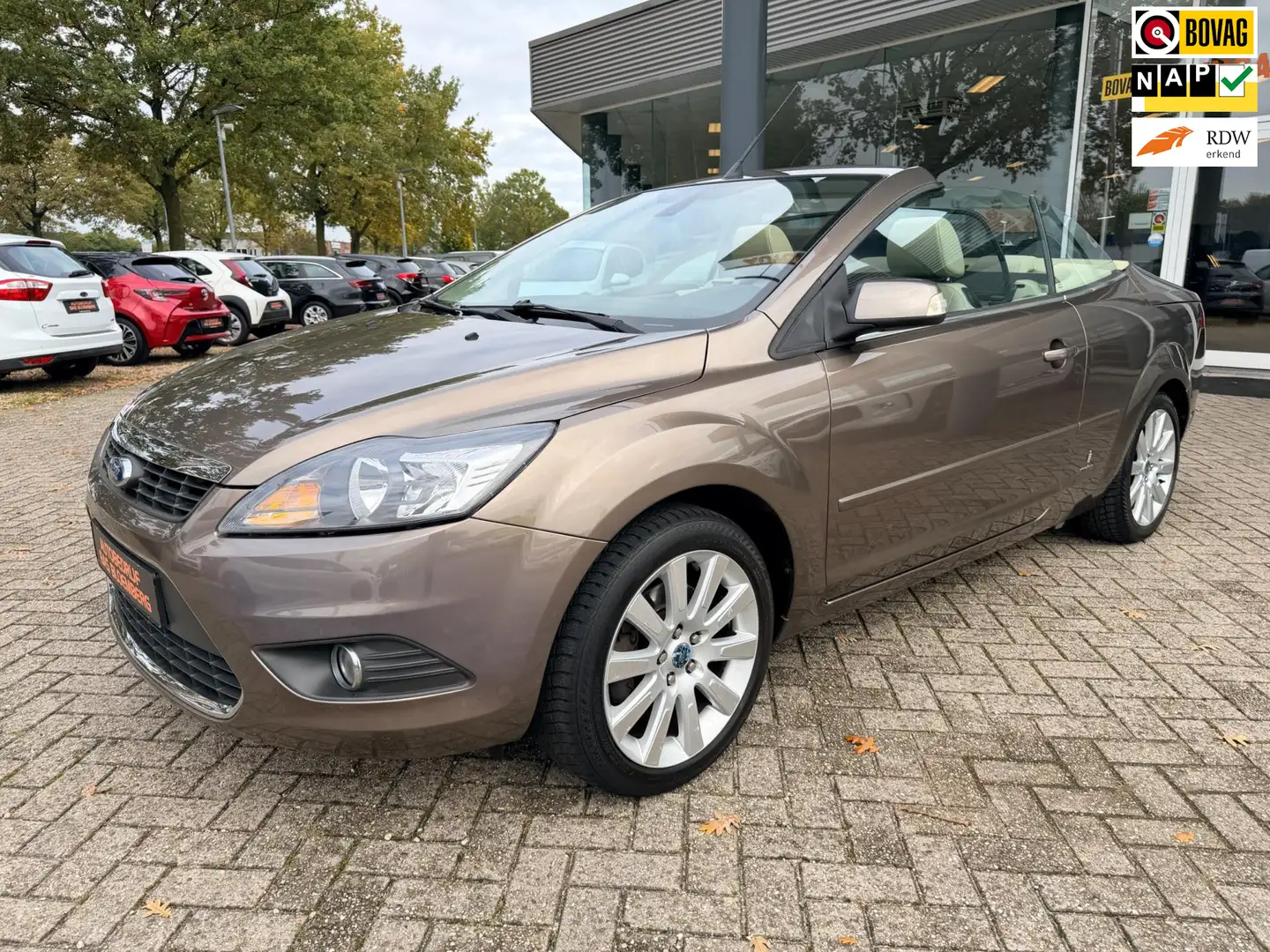Ford Focus CC Coupé-Cabriolet 2.0 Titanium, Leer, Clima, Apple c Braun - 1