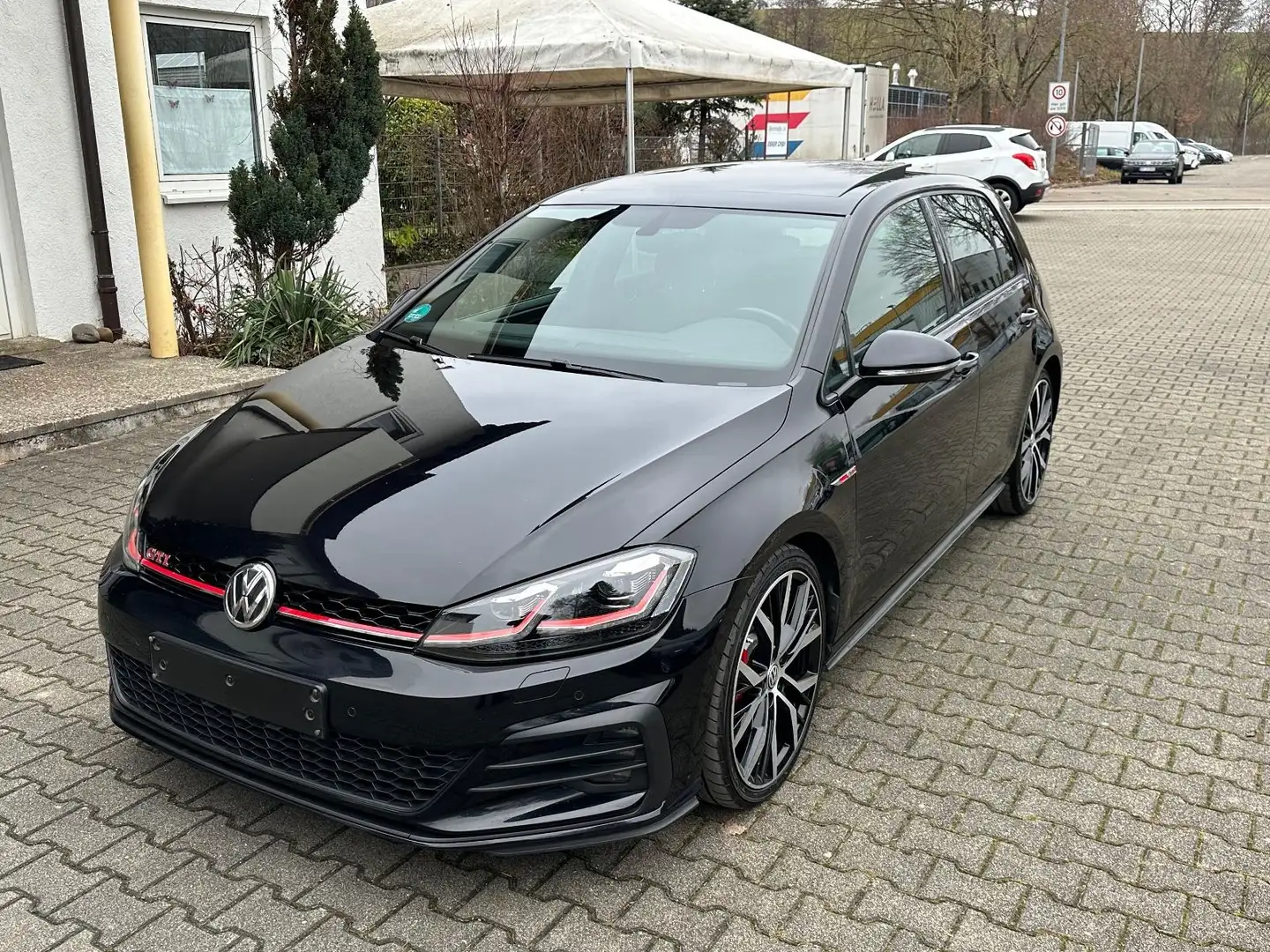Volkswagen Golf VII Lim. GTI Performance BMT/Start-Stopp Schwarz - 1