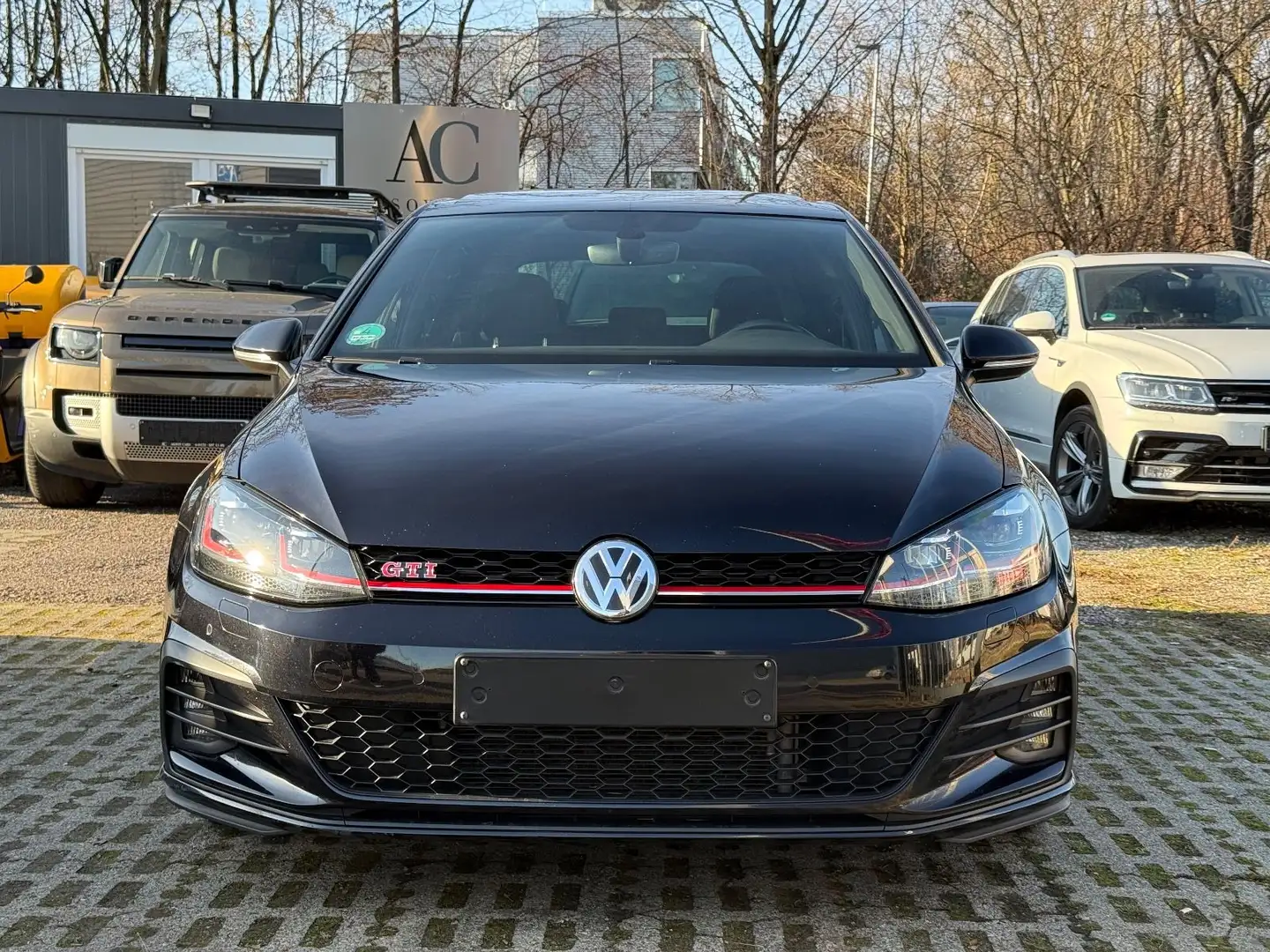 Volkswagen Golf VII Lim. GTI Performance BMT/Start-Stopp Schwarz - 2