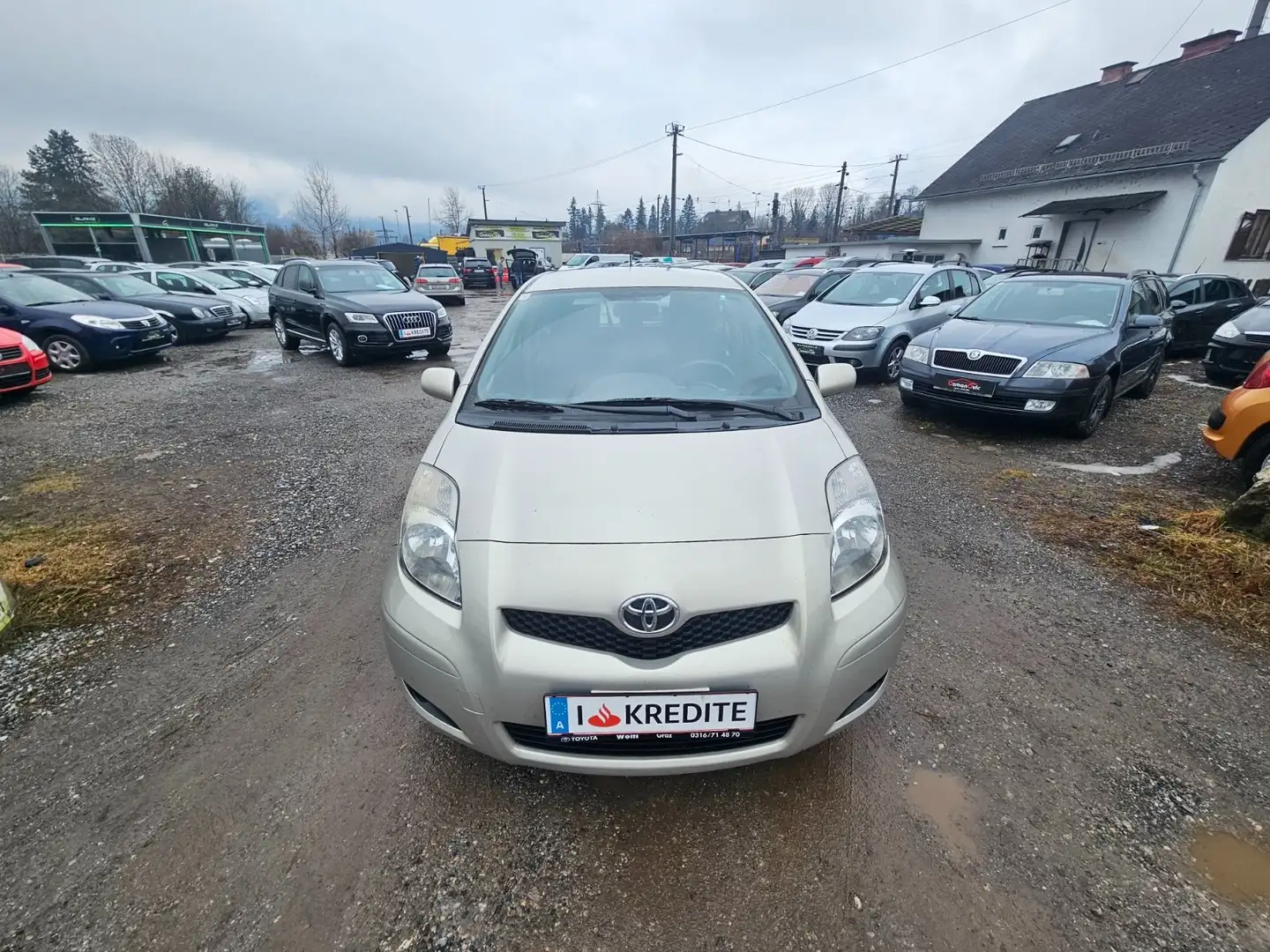 Toyota Yaris Yaris 1,33 Dual-VVT-i Luna Luna Gelb - 2