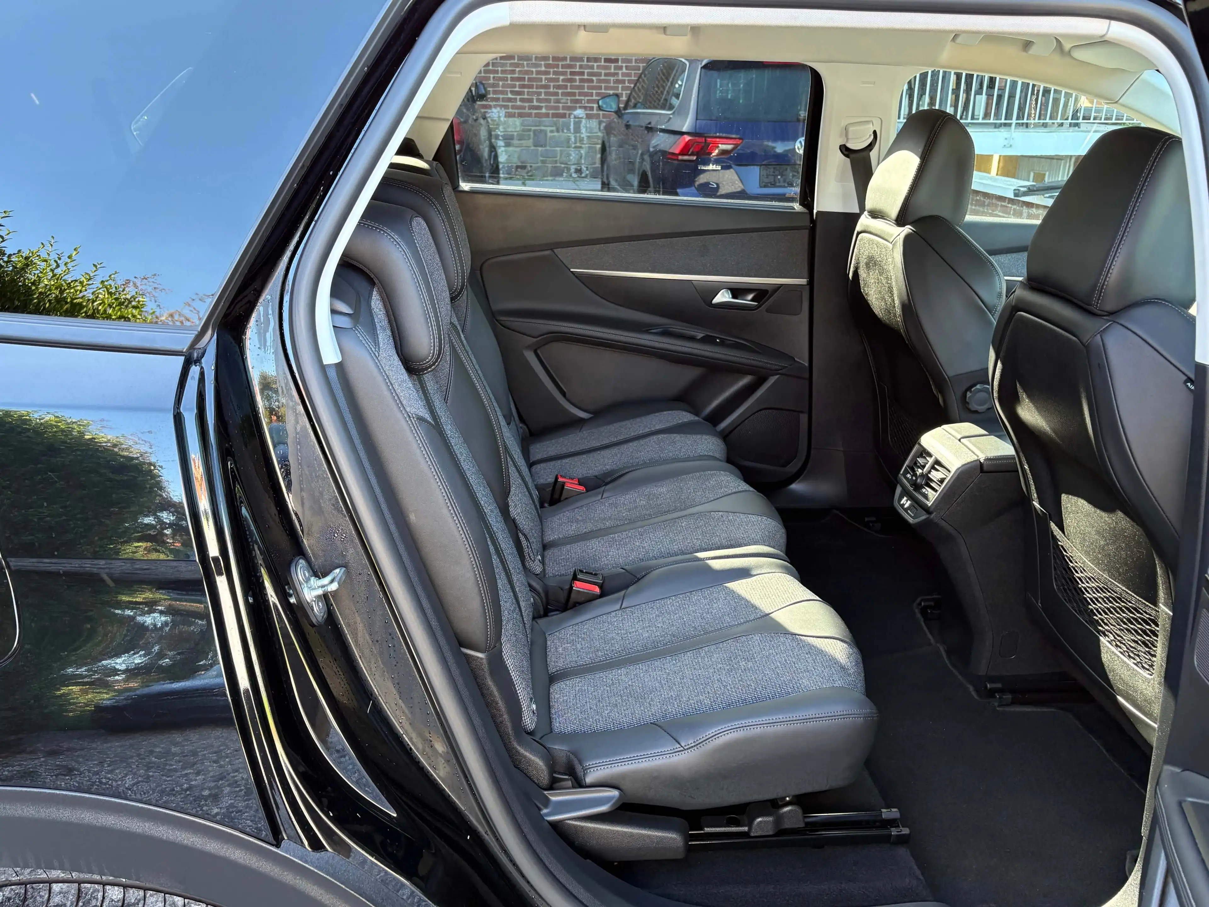 Peugeot 5008 Allure-7Places-12i-Euro6di-Boite Automatique-Palettes au Volant-I-Cockpit-PDC-GPS-LED... — photo 14