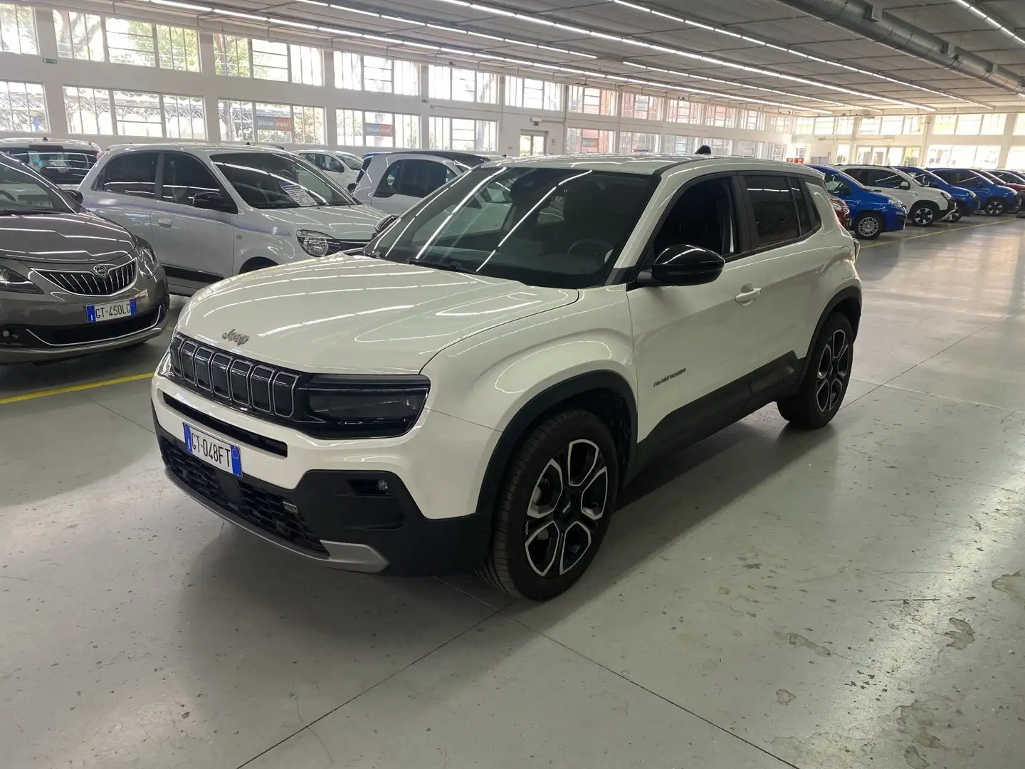 Jeep Avenger Ice My24 Summit 1.2 100cv Blanc - 1