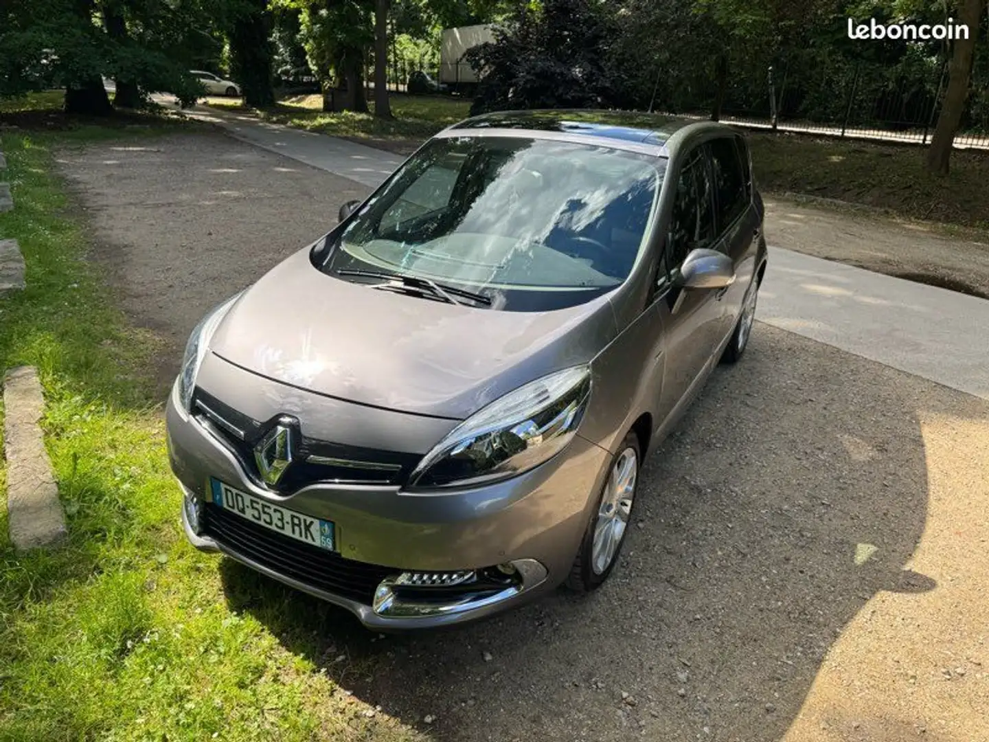 Renault Megane SCÉNIC 1.2 TCe 132 INITIALE | TOIT OUVRANT • FULL  Сірий - 1