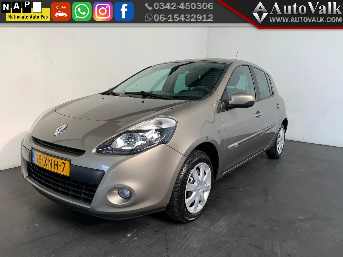 Renault Clio 1.2 Authentique Bruin - 1