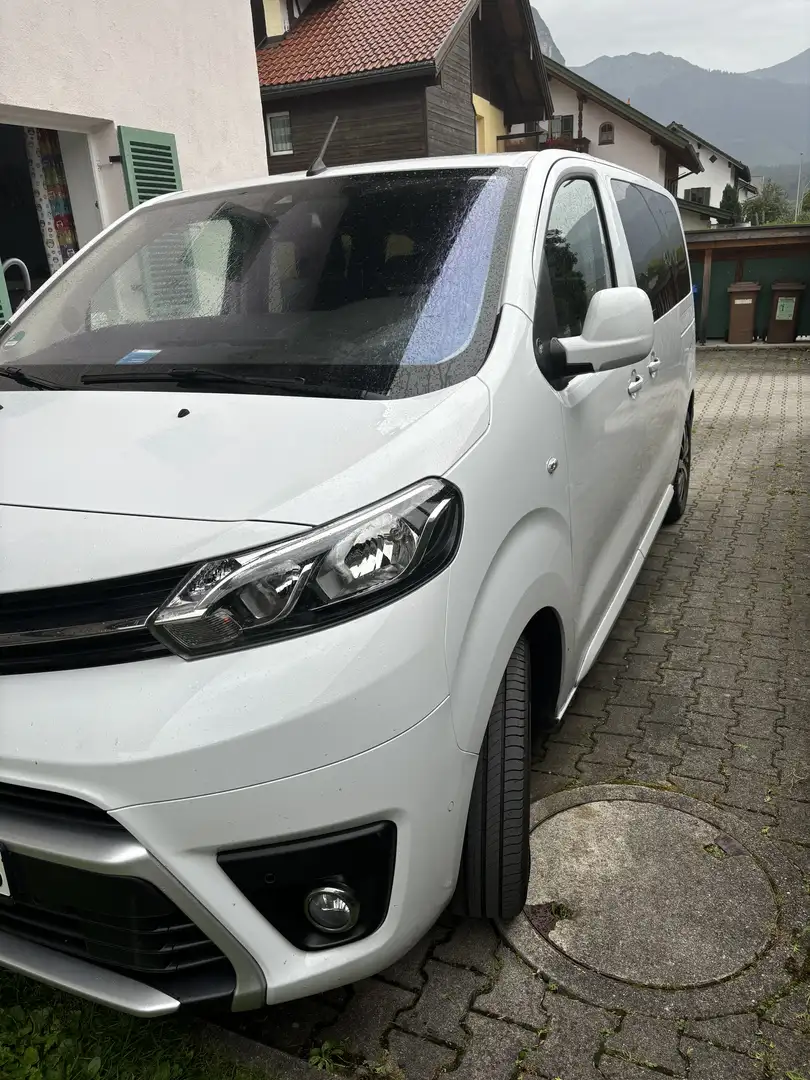 Toyota Proace Proace 2,0-l-D-4D L1 (8-Si.) Verso Weiß - 2